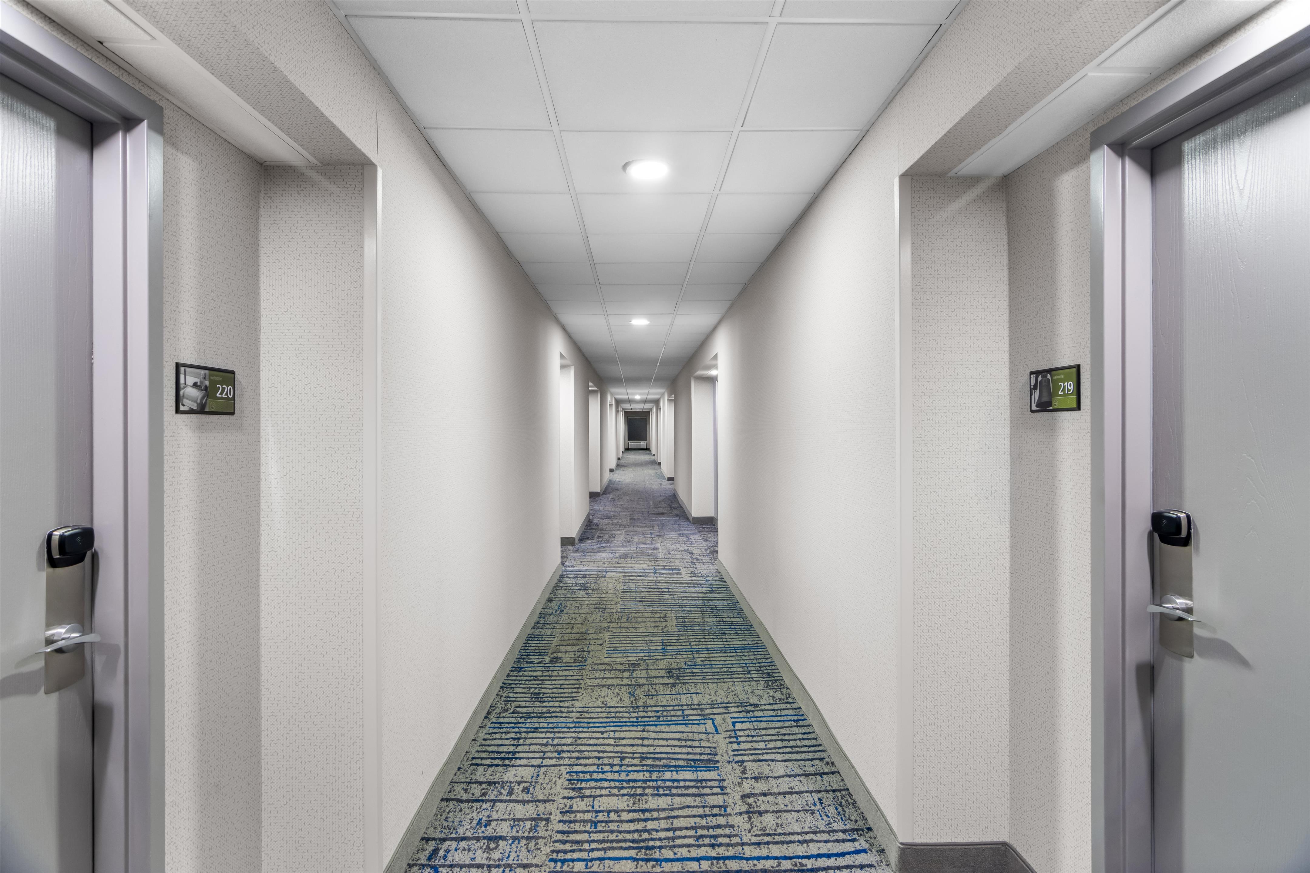 Lobby | Hampton Inn Portage