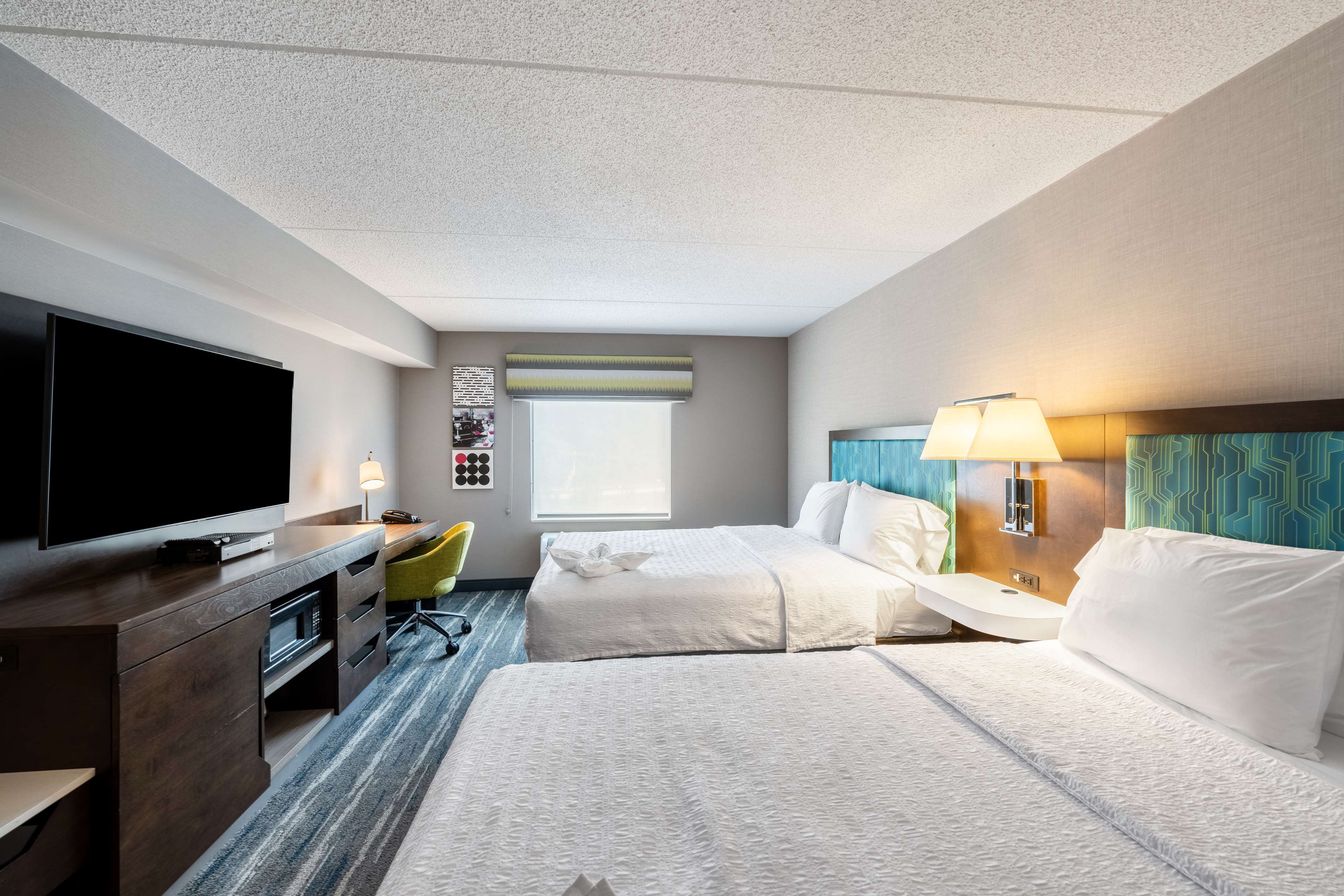 Hampton Inn & Suites by Hilton Poughkeepsie Room Type - 2 QUEEN BEDS NONSMOKING