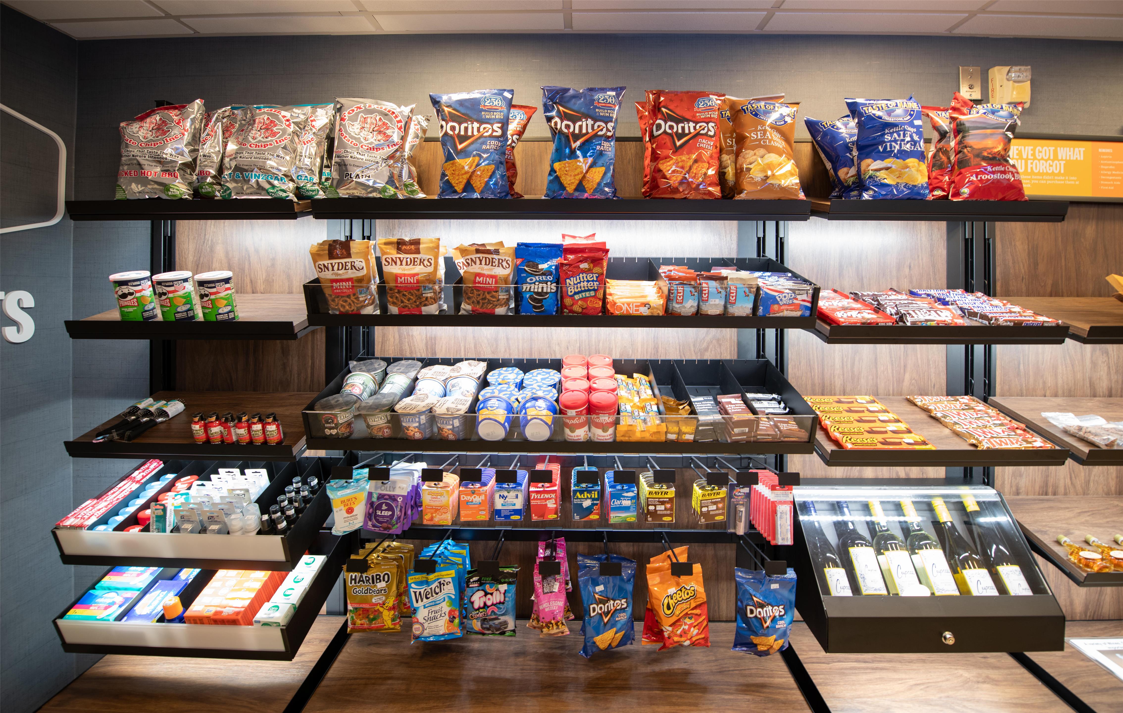 Restaurant | Hampton Inn Presque Isle Maine