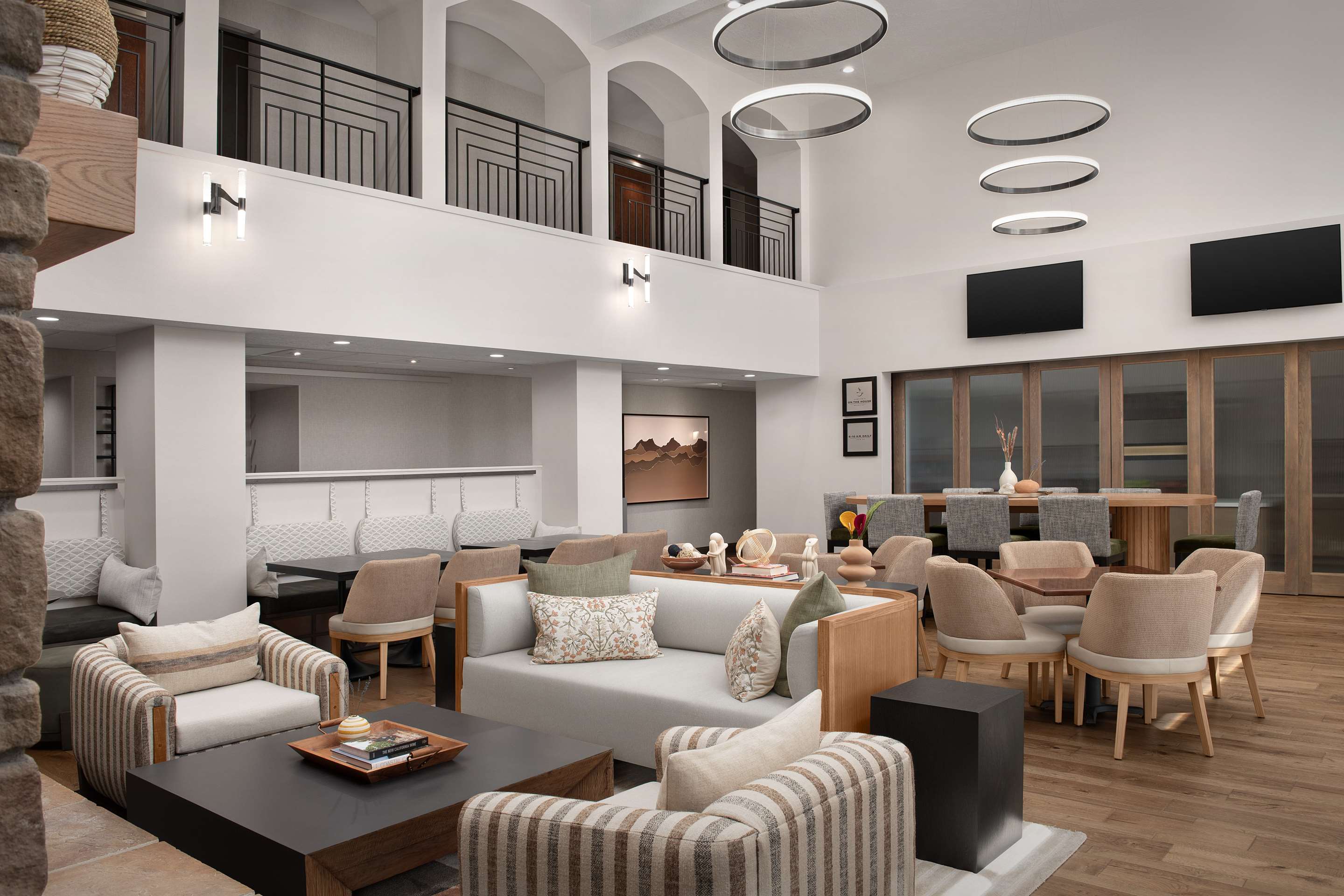 Lobby | Hampton Inn & Suites Paso Robles