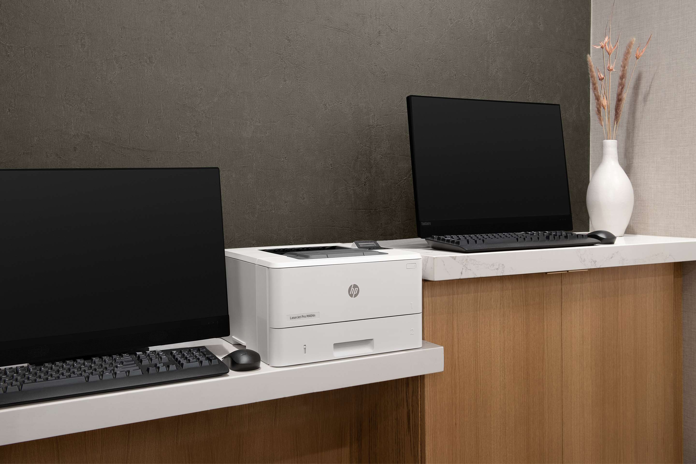 Business Center | Hampton Inn & Suites Paso Robles