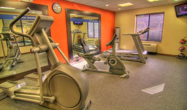 Fitness/ Exercise Room - Hampton Inn & Suites Parsippany