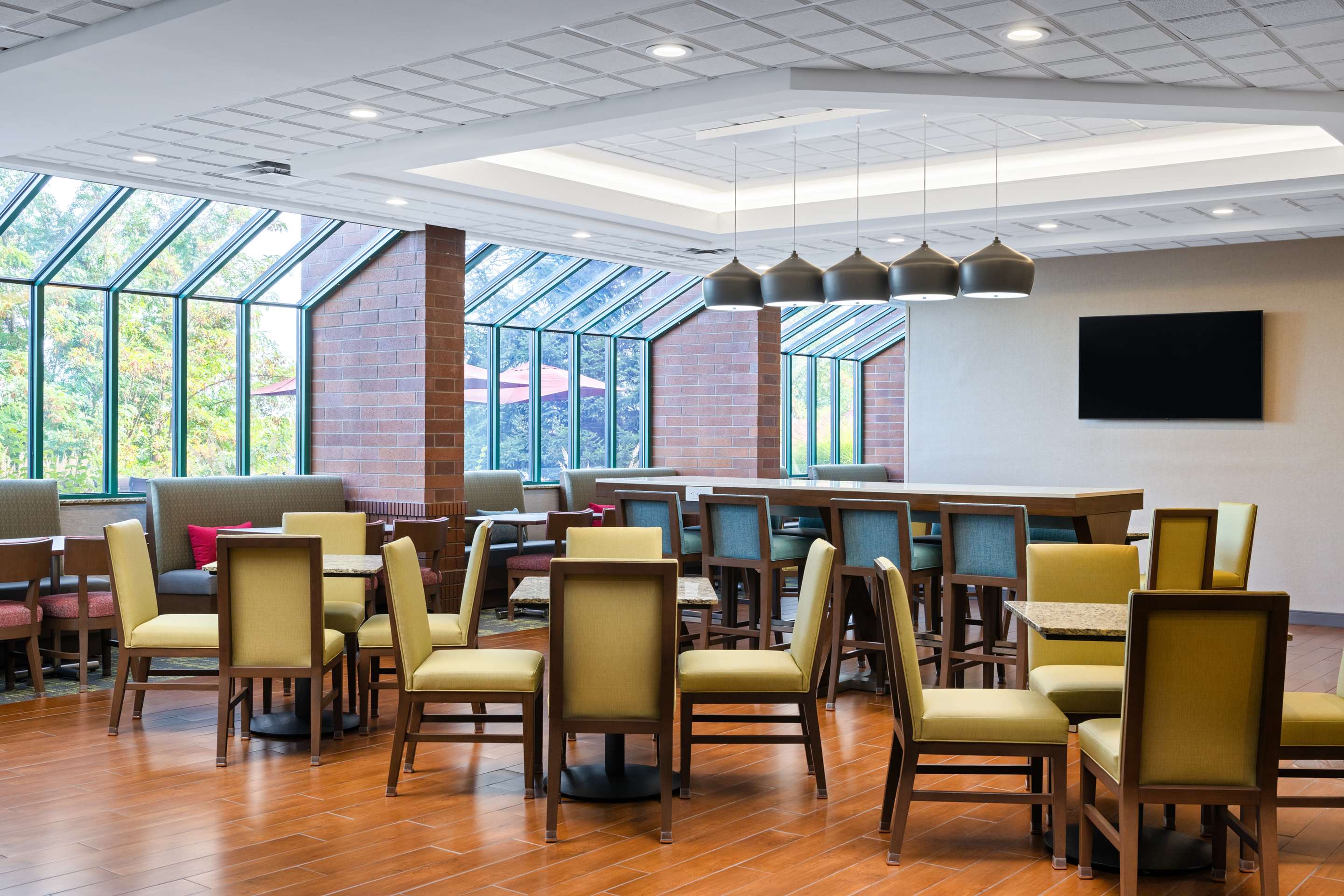 Breakfast Area | Hampton Inn Richland/Tri-Cities