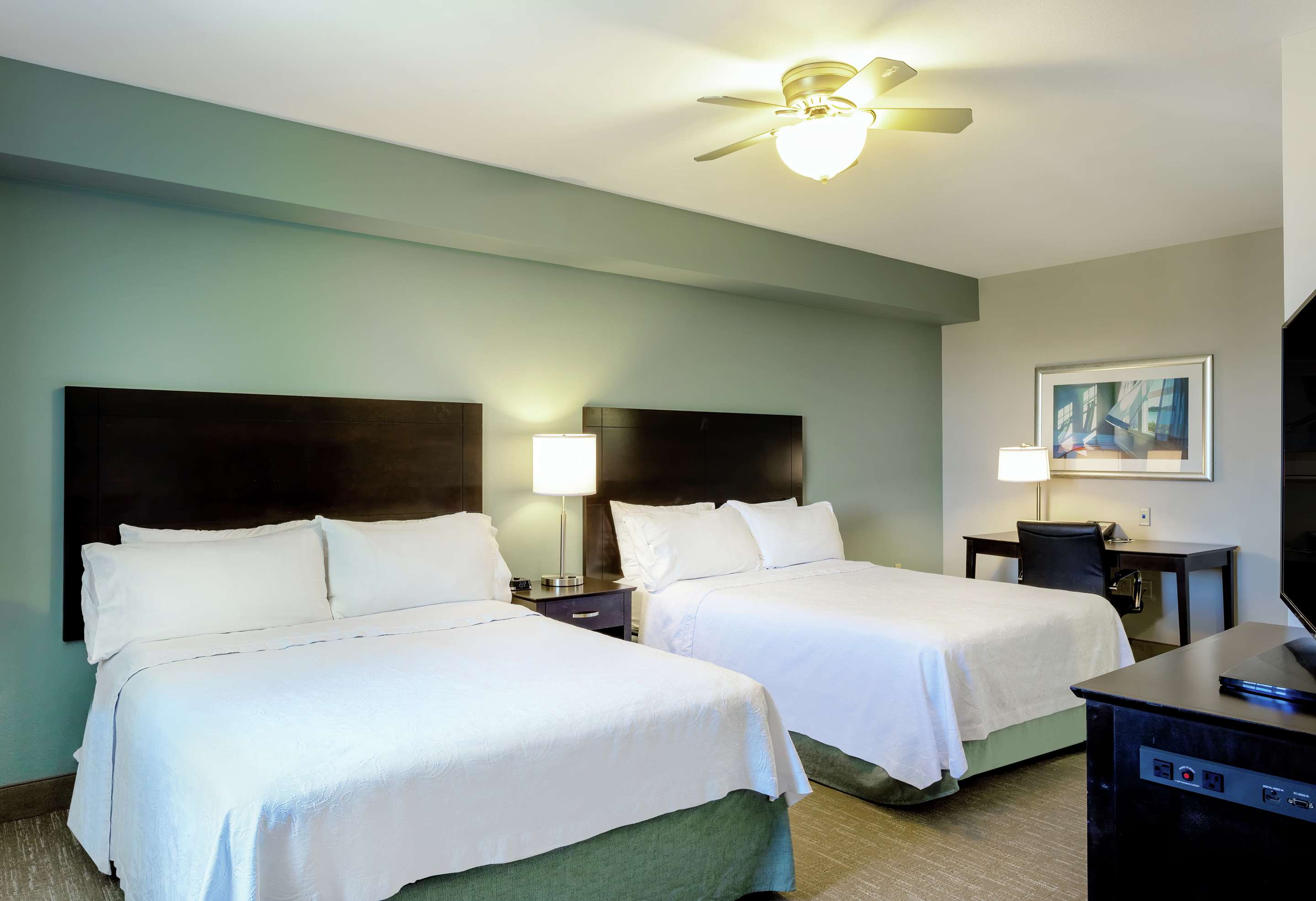 Guest room