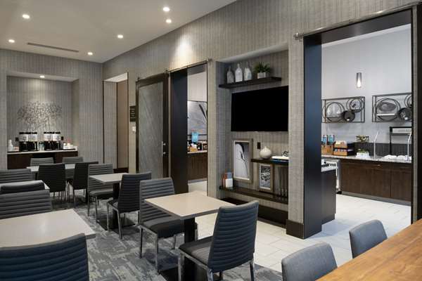 Amenities - Hampton Inn & Suites Downtown Portsmouth