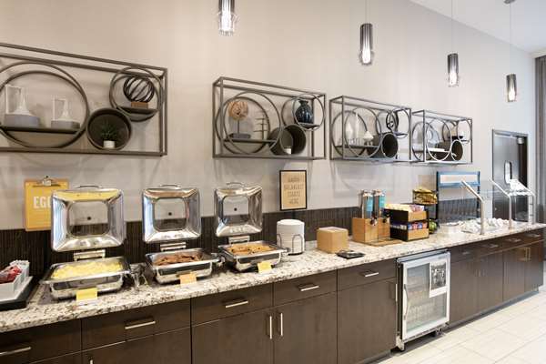 Amenities - Hampton Inn & Suites Downtown Portsmouth