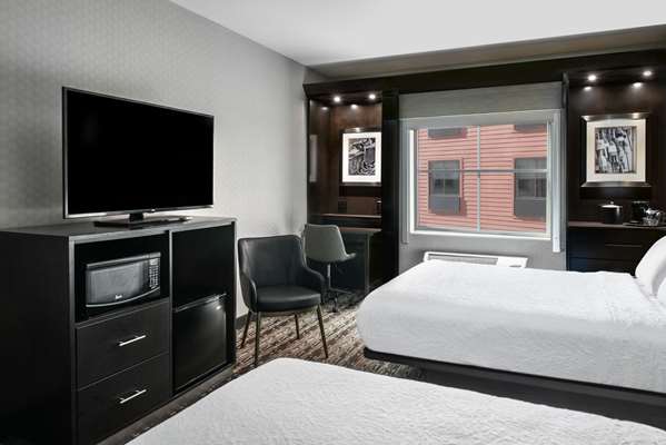  - Hampton Inn & Suites Downtown Portsmouth