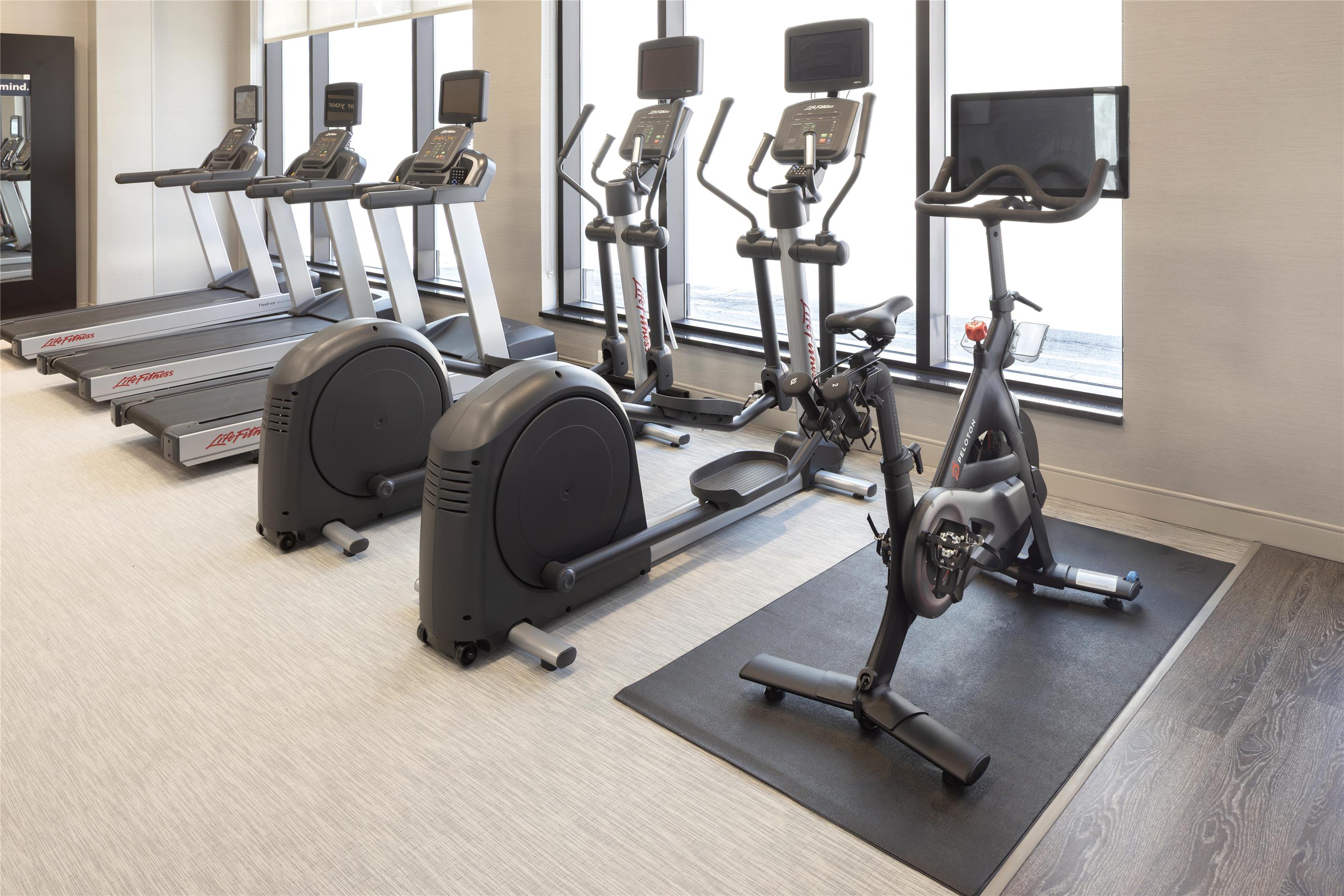 Health club fitness center gym | Hampton Inn & Suites Portsmouth Downtown