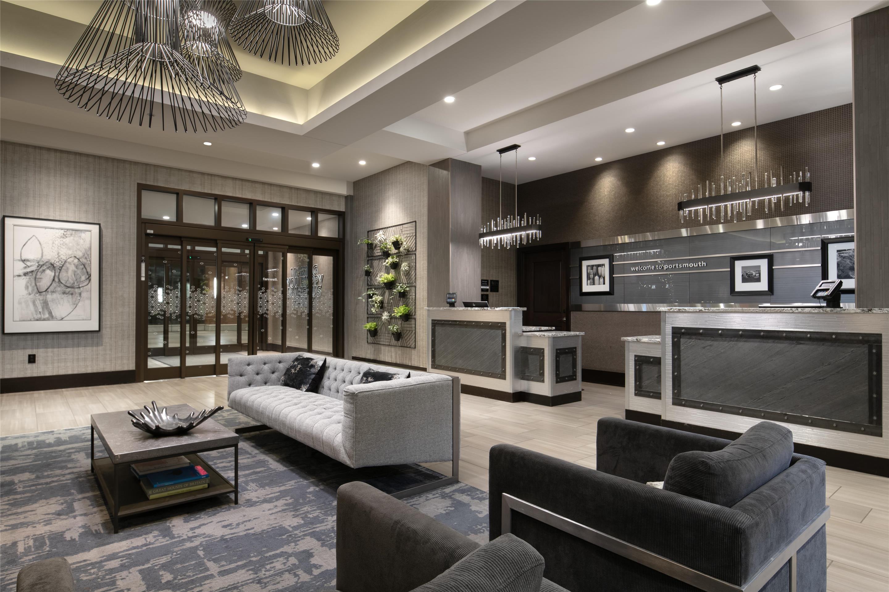 Reception | Hampton Inn & Suites Portsmouth Downtown
