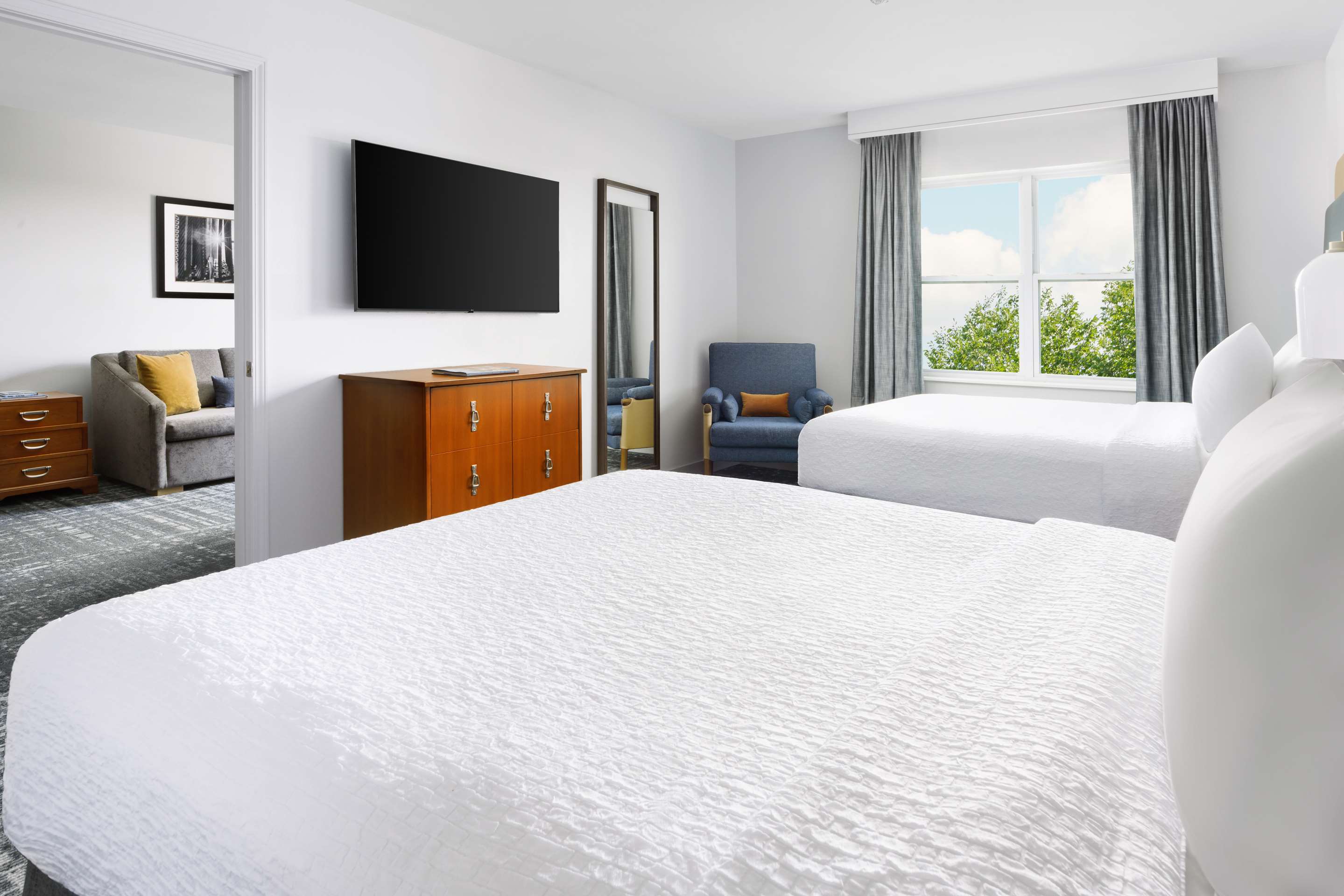 Guest room