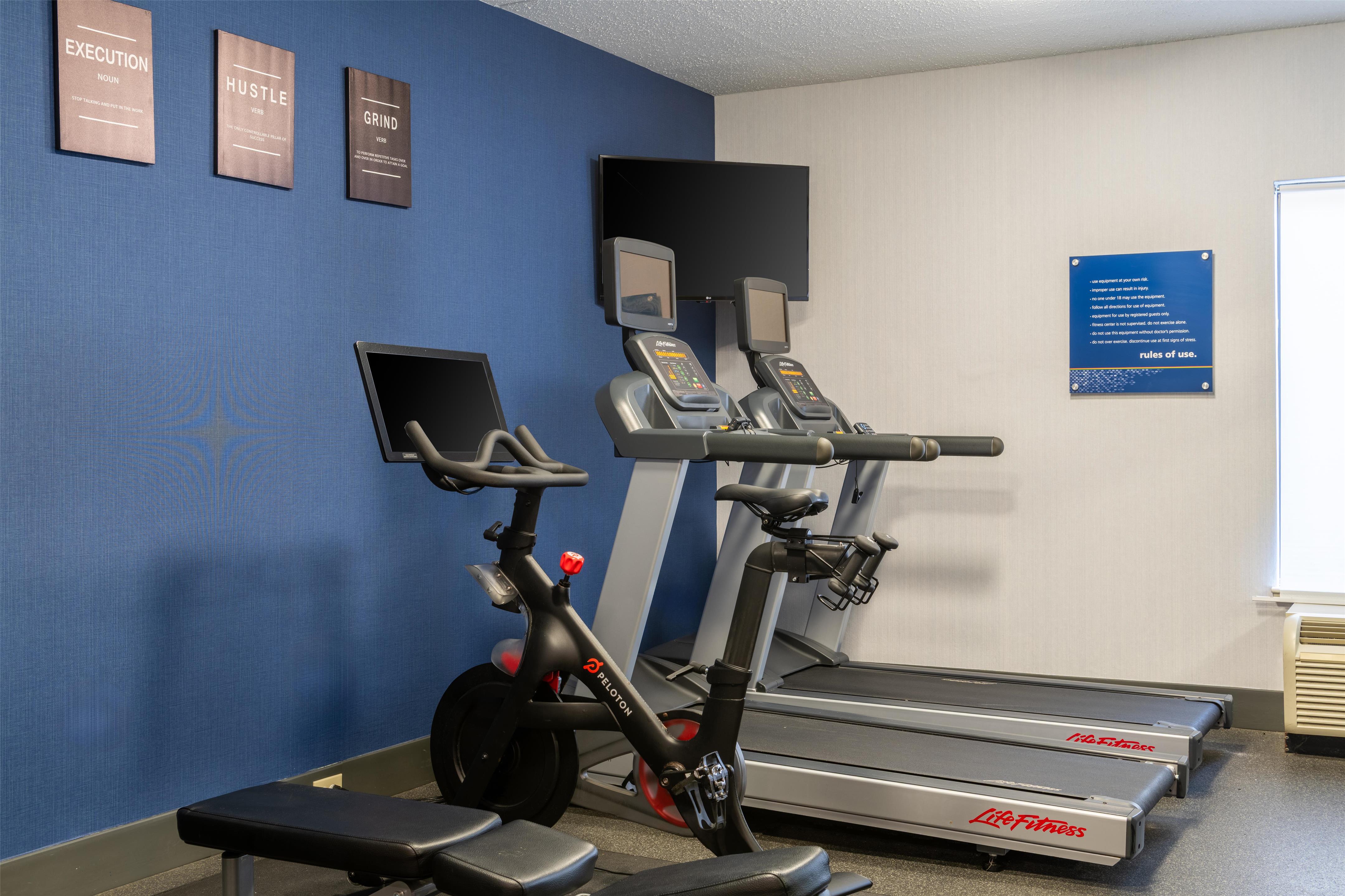 Health club fitness center gym | Hampton Inn Portsmouth Central