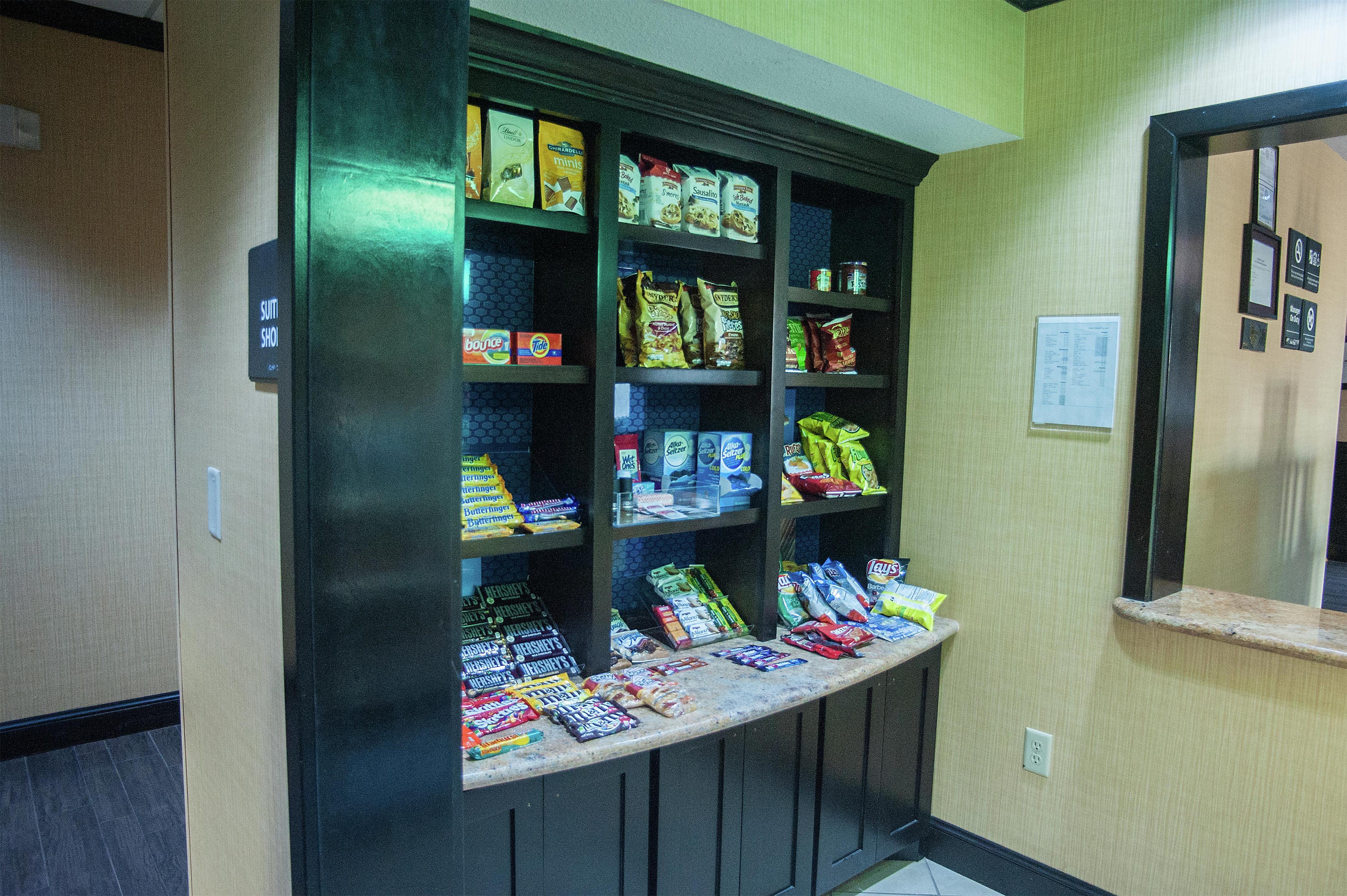 Restaurant | Hampton Inn & Suites Palestine