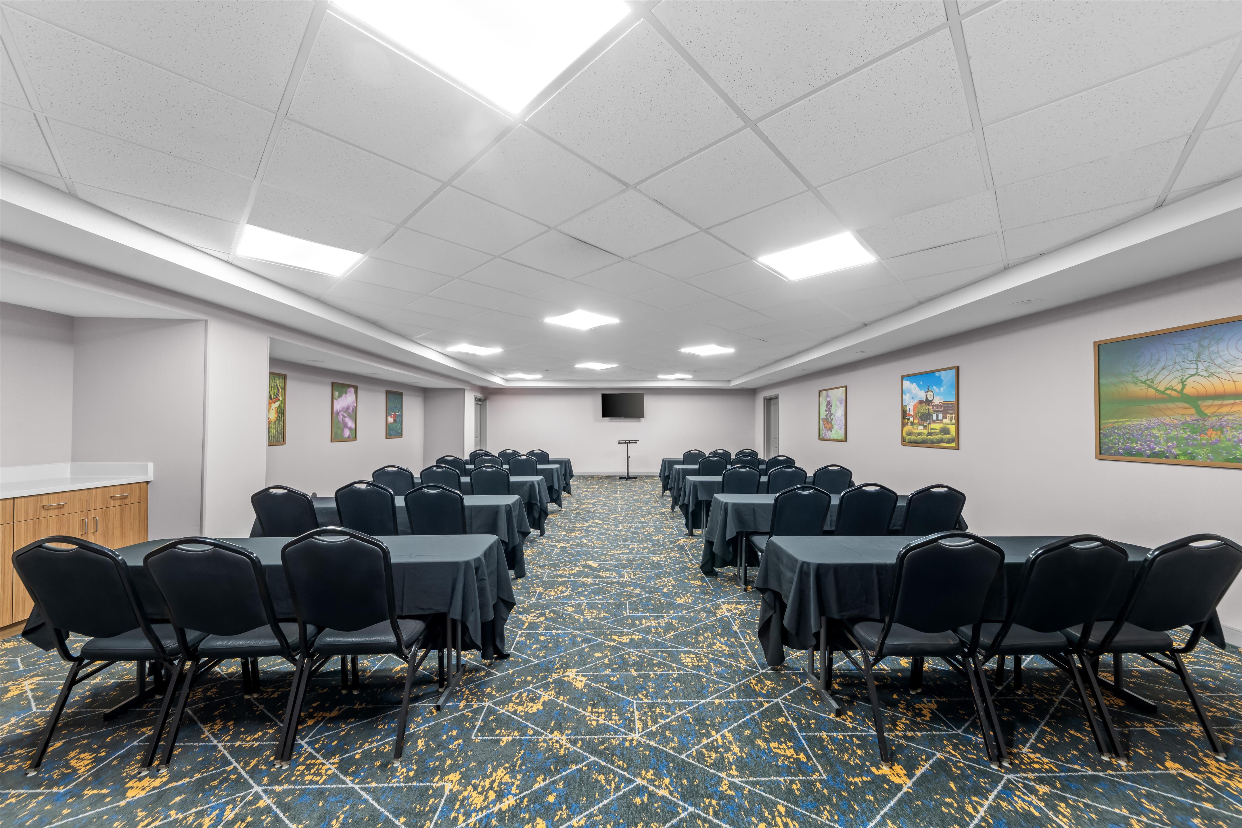 Meeting Room | Hampton Inn & Suites Palestine