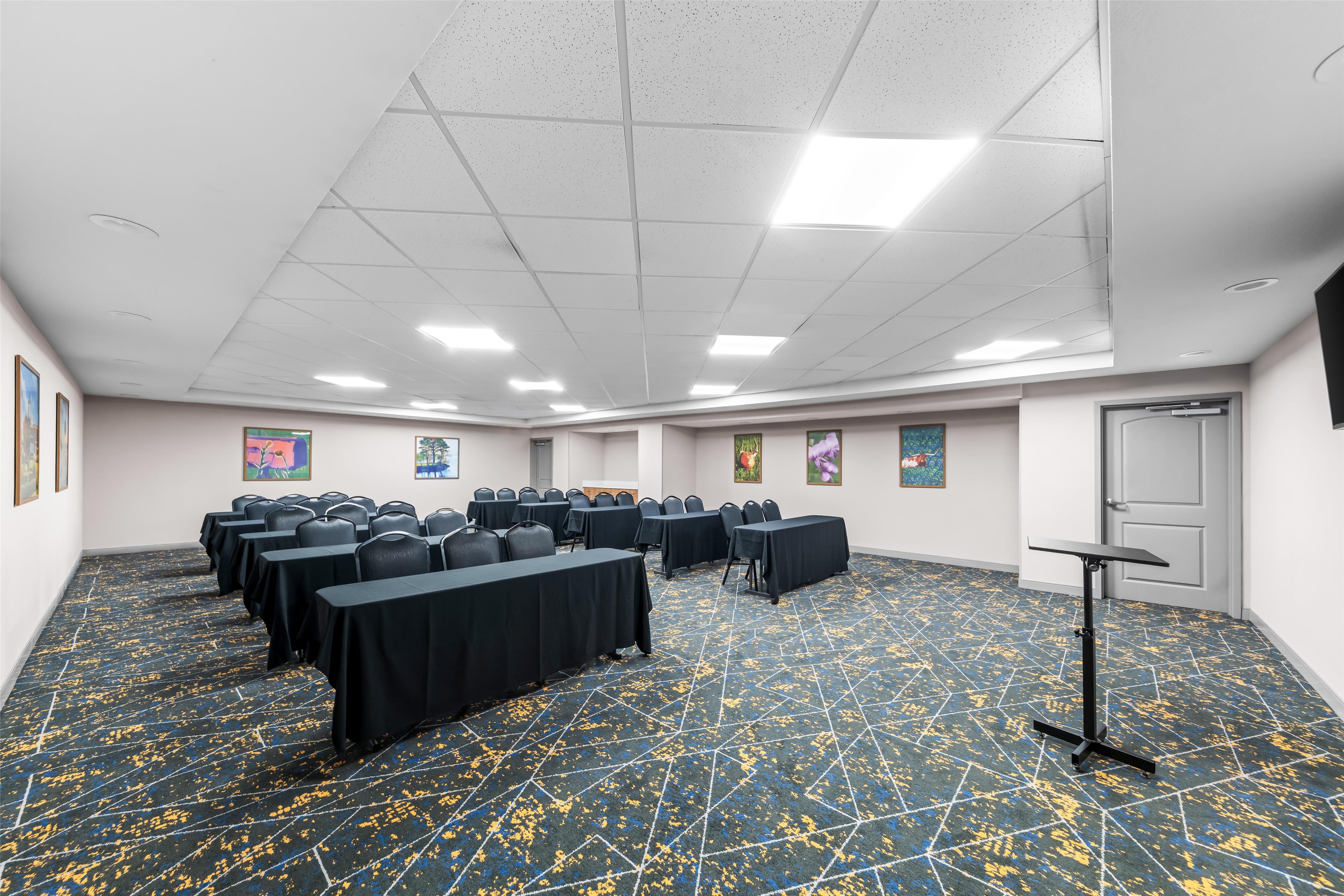Meeting Room | Hampton Inn & Suites Palestine