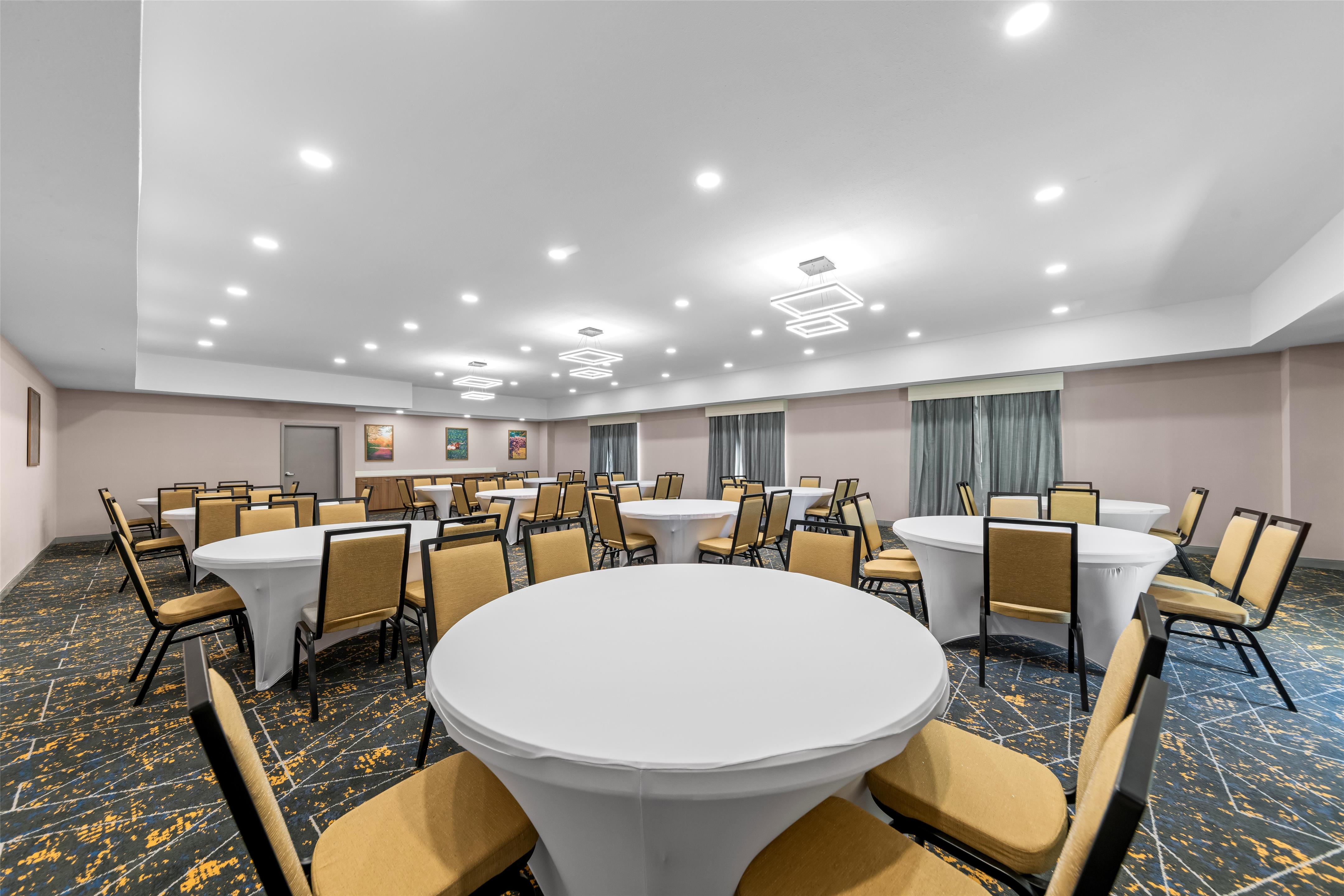 Meeting Room | Hampton Inn & Suites Palestine
