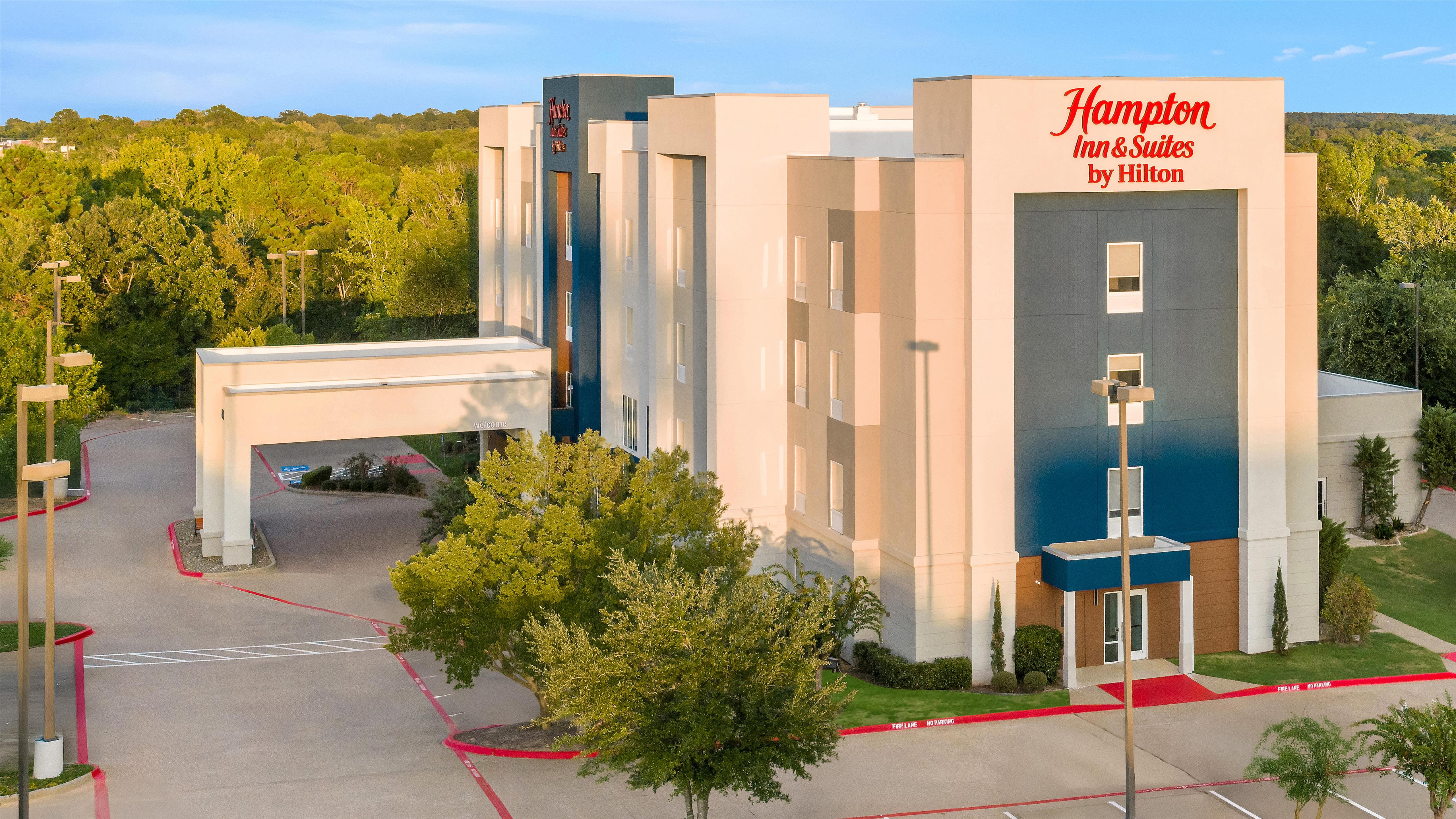 Exterior | Hampton Inn & Suites Palestine