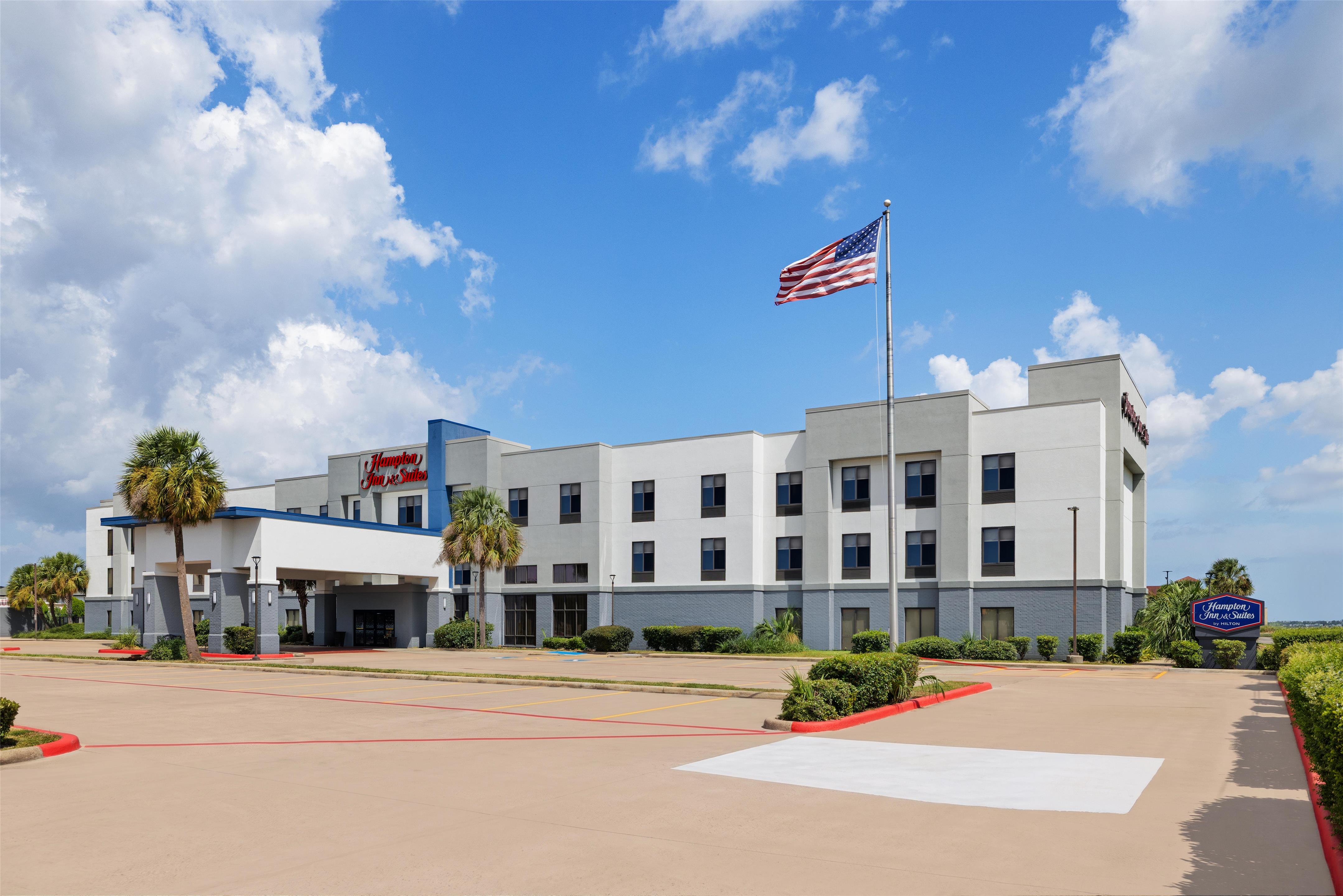 Exterior | Hampton Inn & Suites Port Arthur