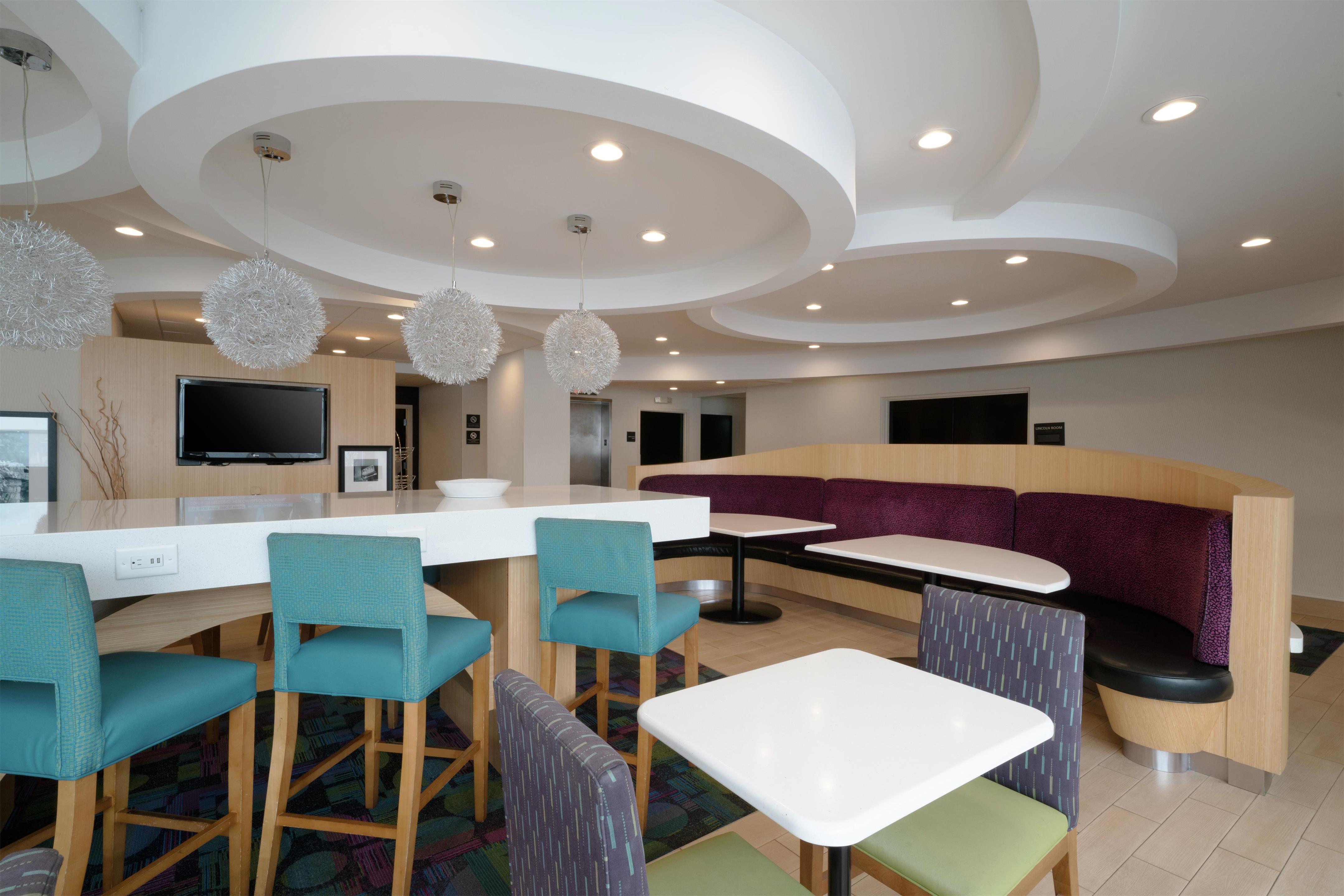 Lobby | Hampton Inn by Hilton Hopewell Fort Gregg-Adams
