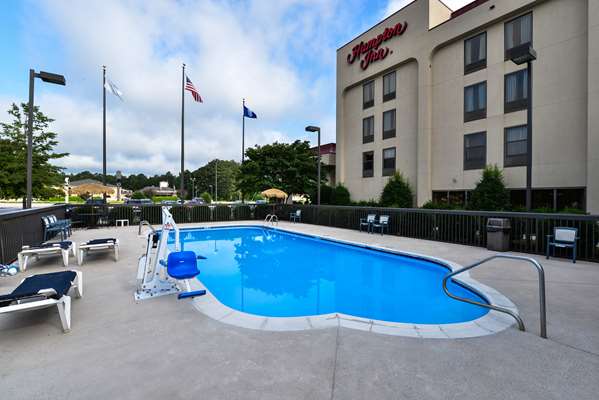Pool - Hampton Inn Ft Gregg Adams Petersburg - I-95, Exit 45