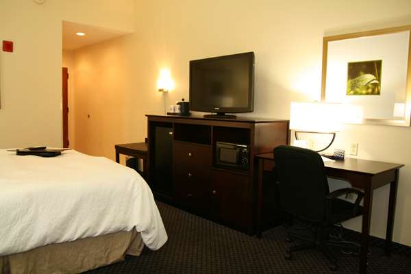  - Hampton Inn Ft Gregg Adams Petersburg - I-95, Exit 45