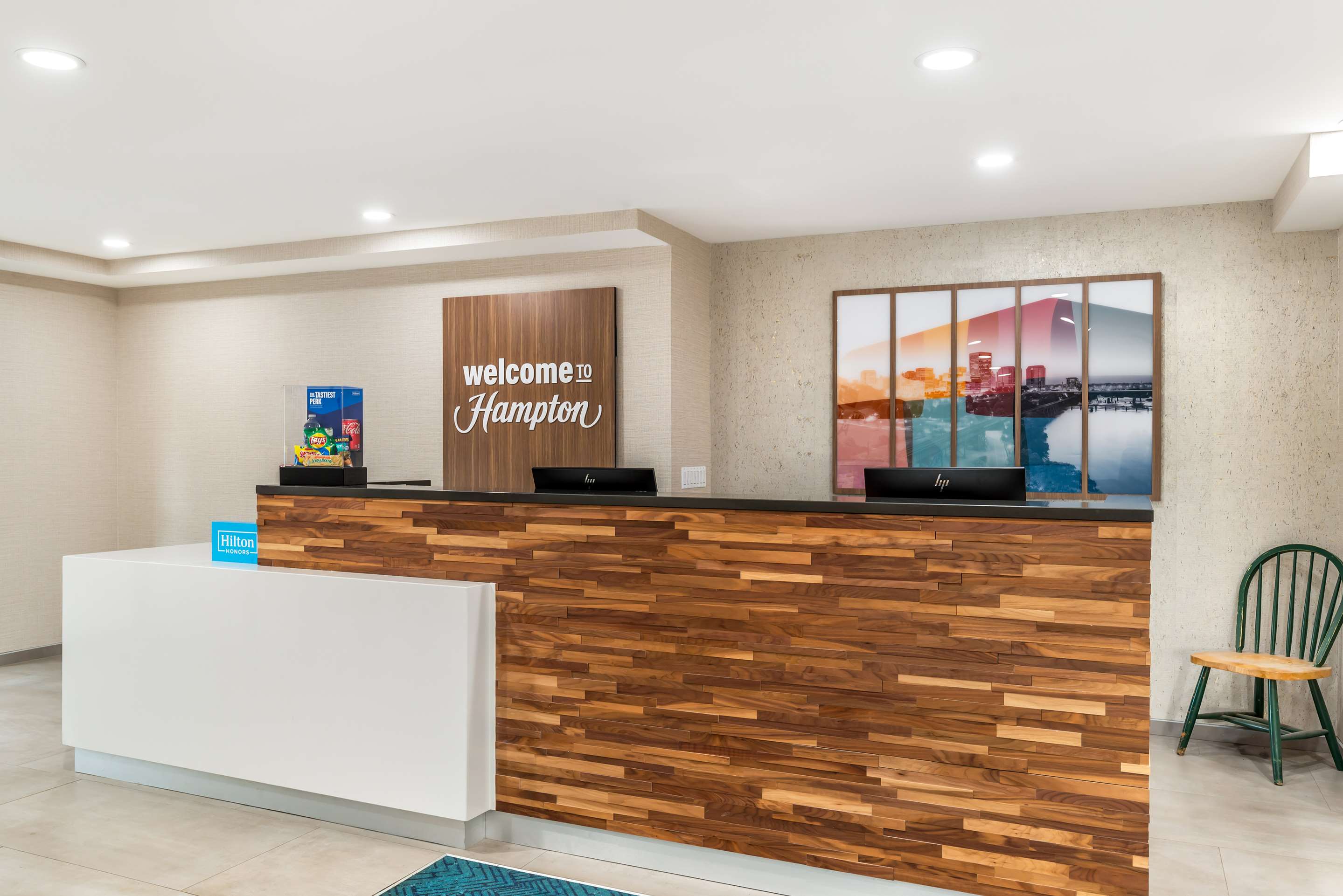 Lobby | Hampton Inn by Hilton Petersburg Ft. Gregg Adams