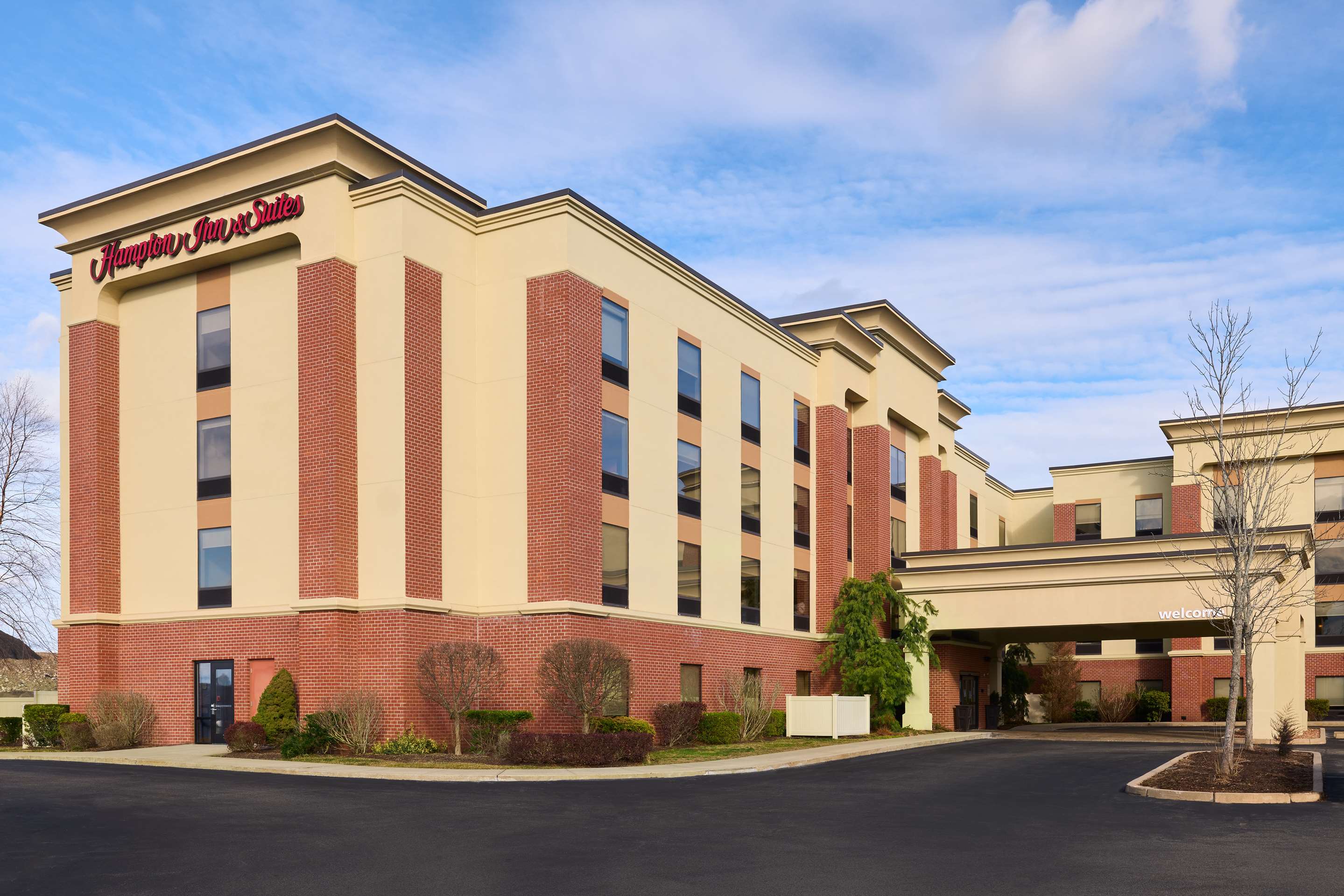 Exterior | Hampton Inn & Suites Providence/Smithfield