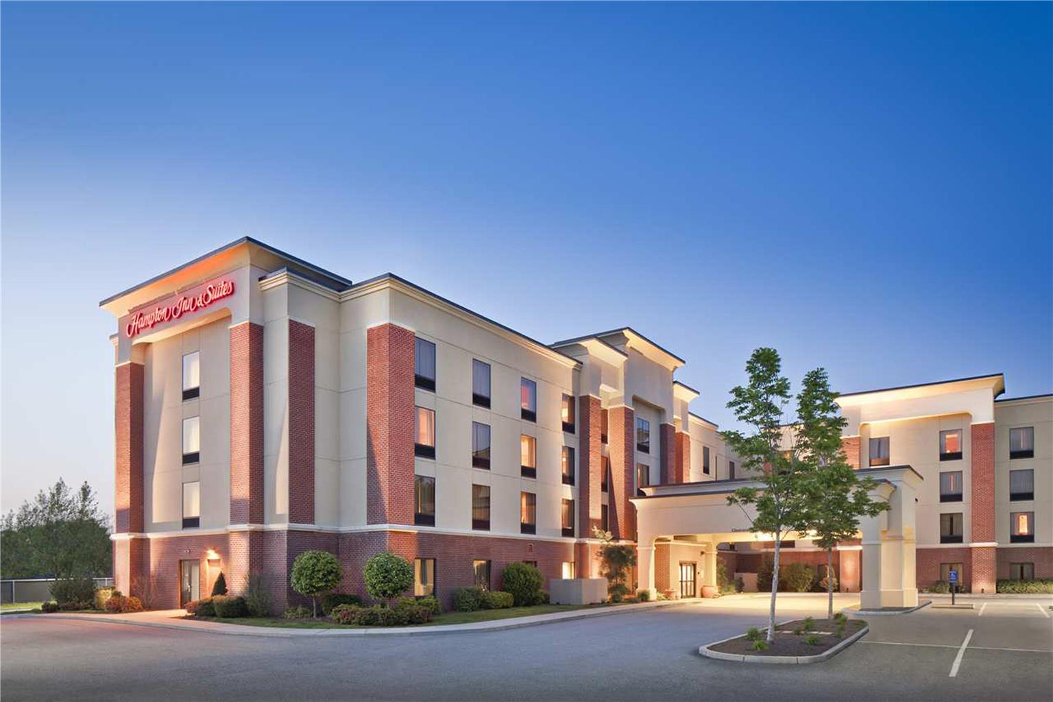 Hampton Inn/Suites Providence/Smithfield