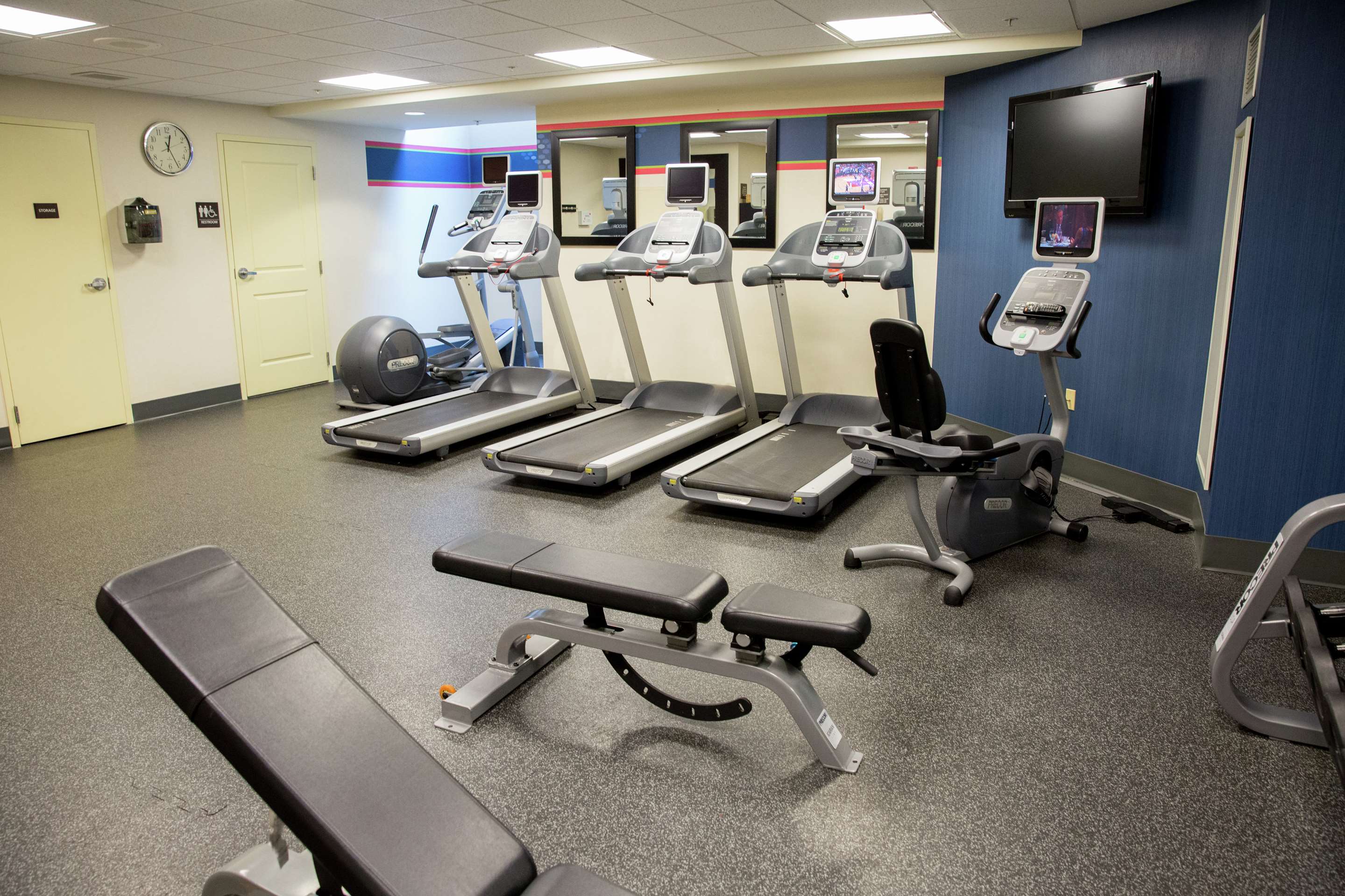 Health club fitness center gym | Hampton Inn & Suites Providence Downtown