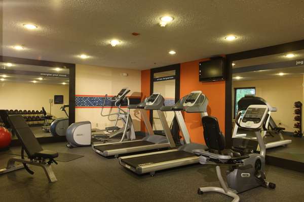 Fitness/ Exercise Room - Hampton Inn Pennsville - I-295, Exit 1
