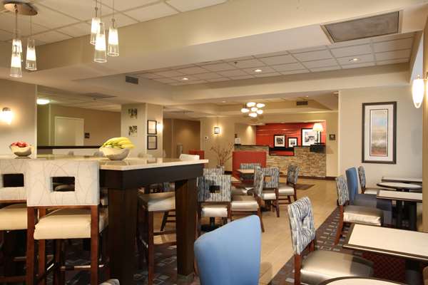  - Hampton Inn Pennsville - I-295, Exit 1