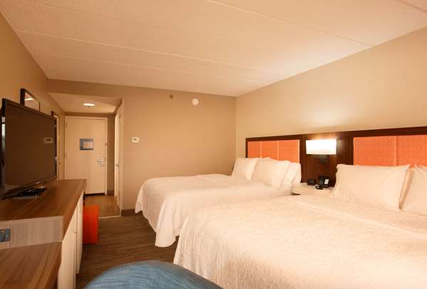  - Hampton Inn Pennsville - I-295, Exit 1
