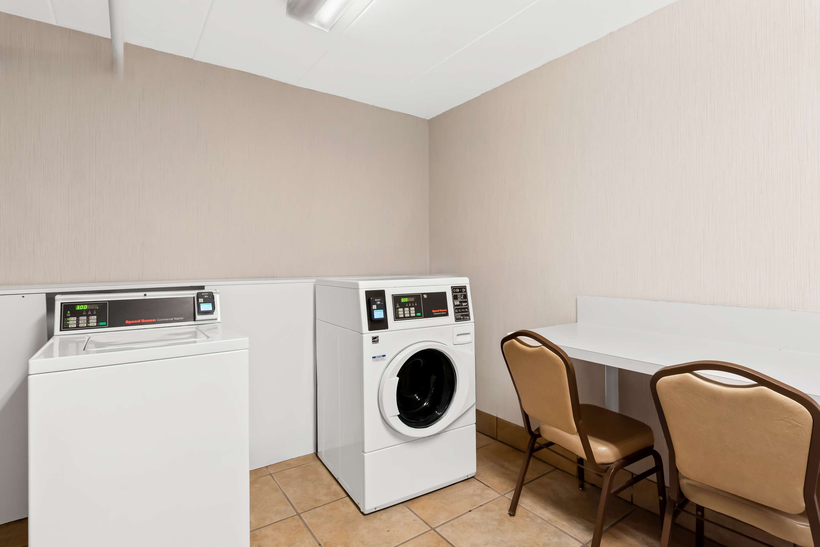 Undefined/Not Set | Hampton Inn Pennsville