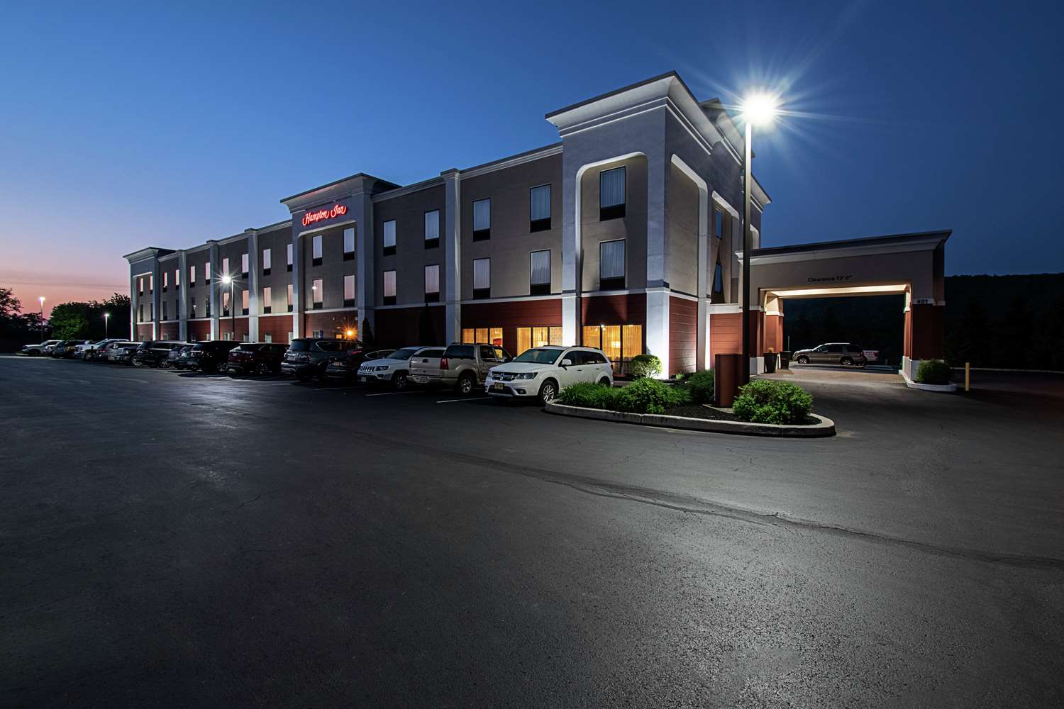 Hampton Inn Pine Grove, PA See Discounts