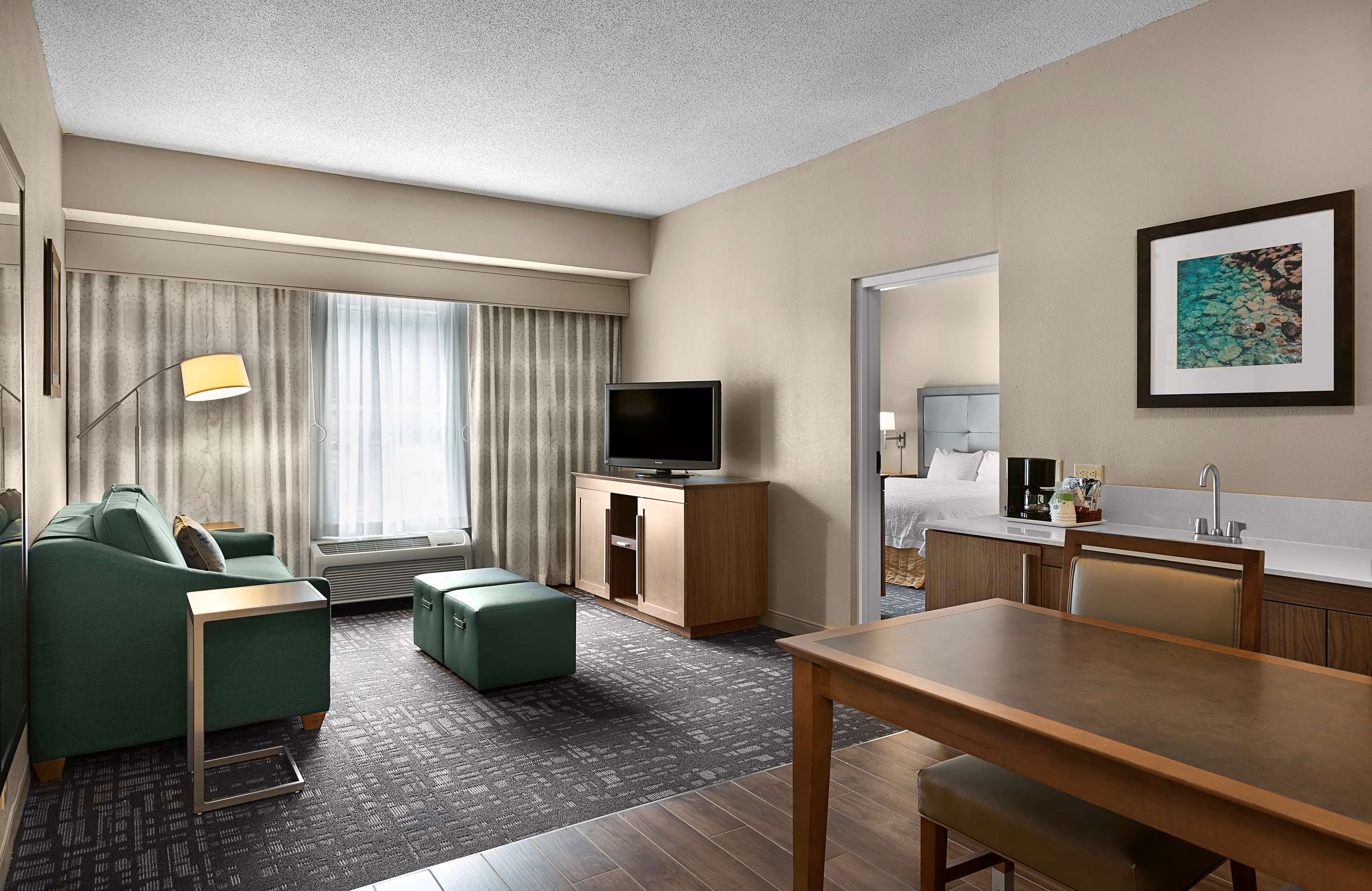 Guest room