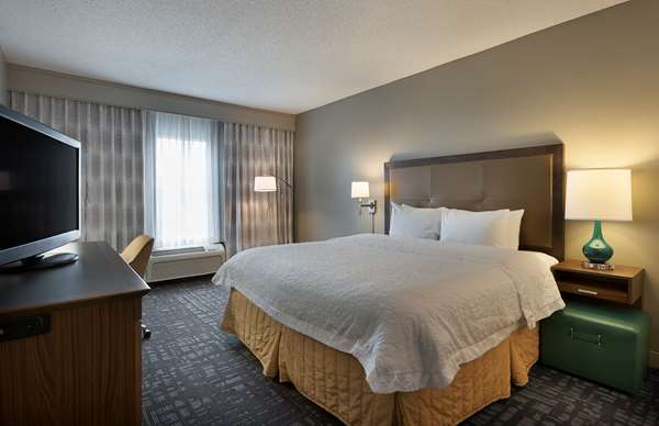  - Hampton Inn & Suites Pineville - I-485, Exit 64