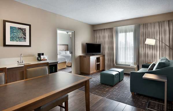  - Hampton Inn & Suites Pineville - I-485, Exit 64