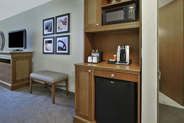  - Hilton Garden Inn Downtown Waterfront Portland