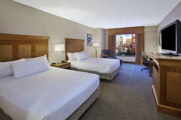  - Hilton Garden Inn Downtown Waterfront Portland