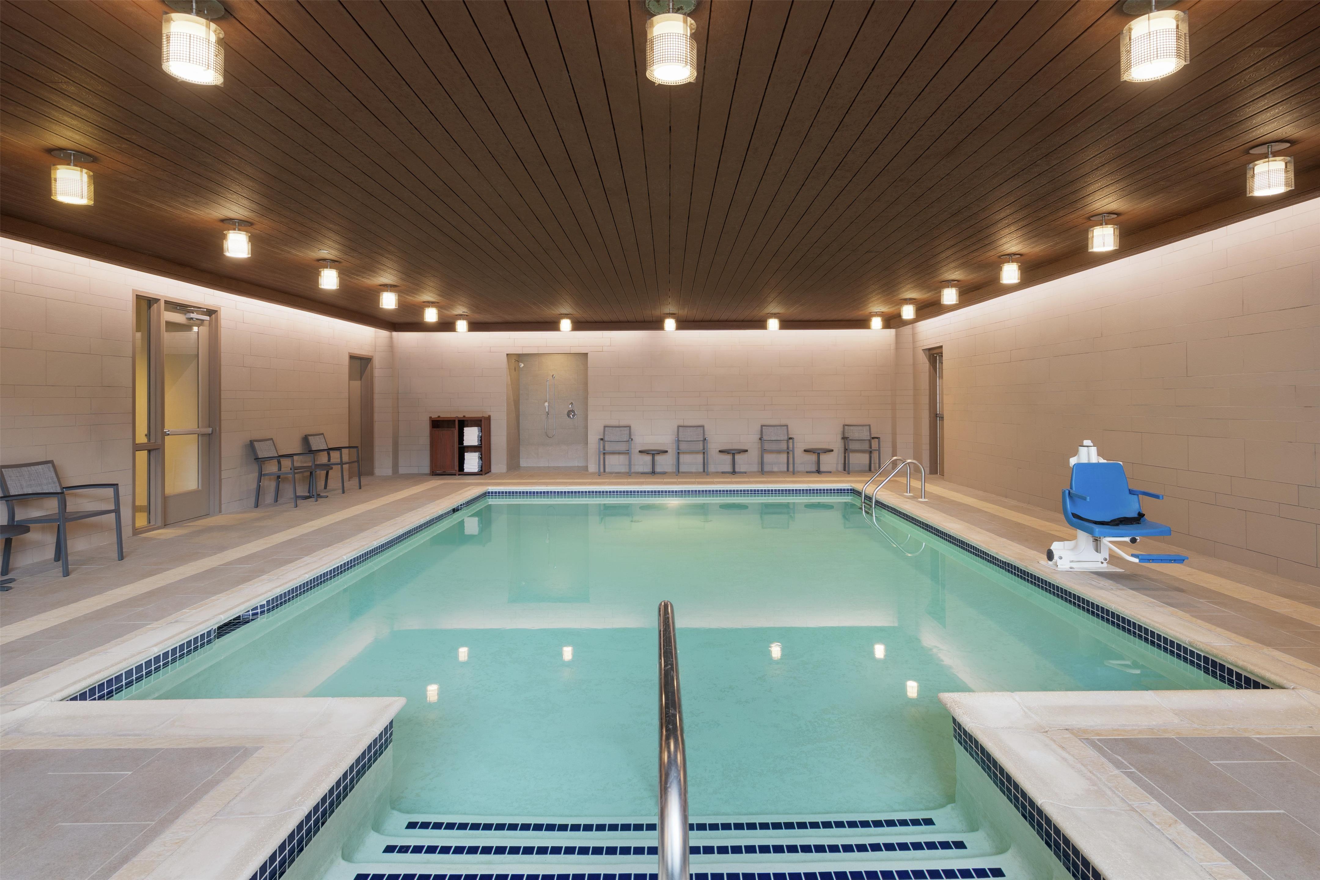 Pool | Hampton Inn Portland Downtown - Waterfront