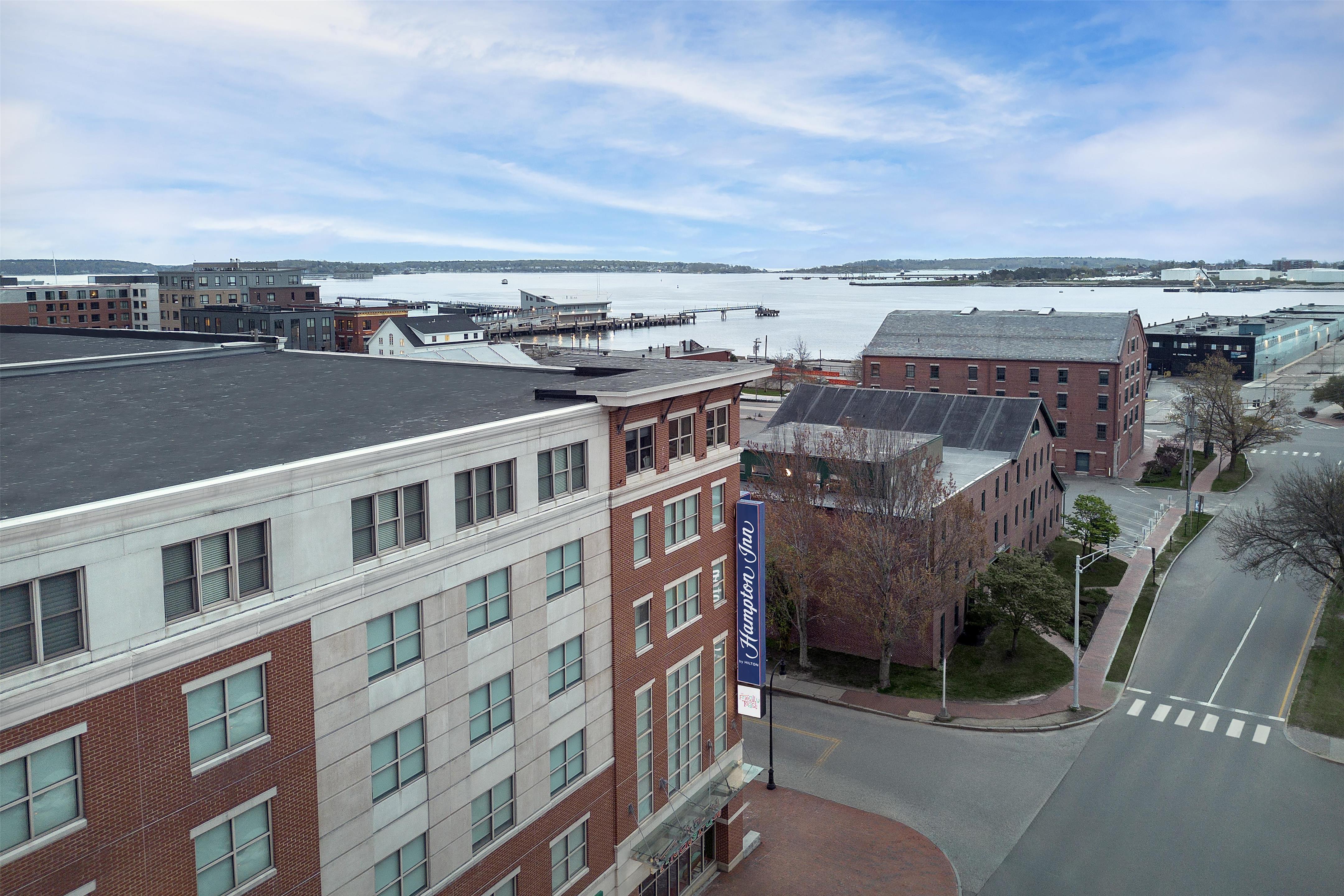 Exterior | Hampton Inn Portland Downtown - Waterfront