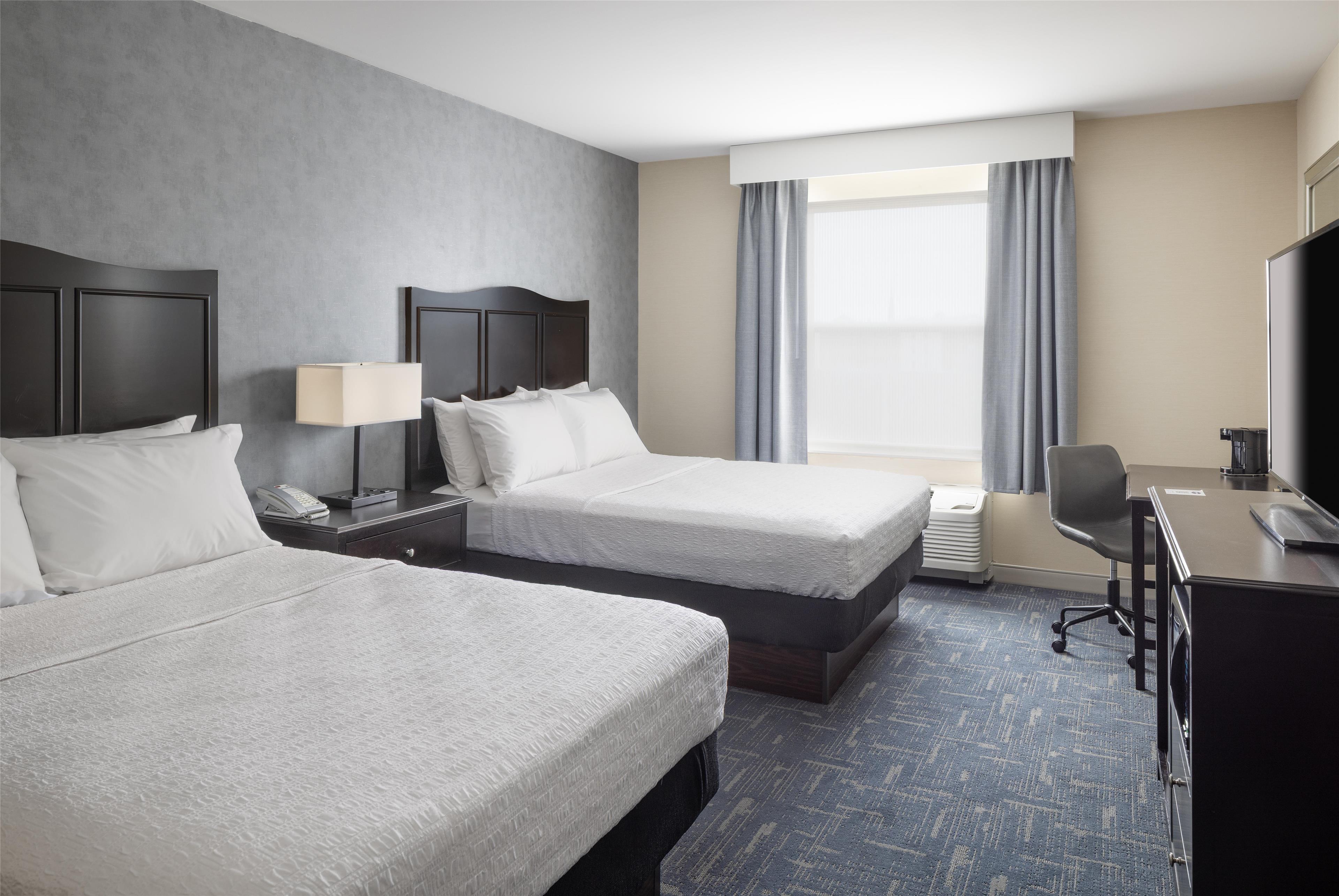 Hampton Inn by Hilton Lewiston-Auburn Room Type - 2 QNS MICROWV FRIDGE NS