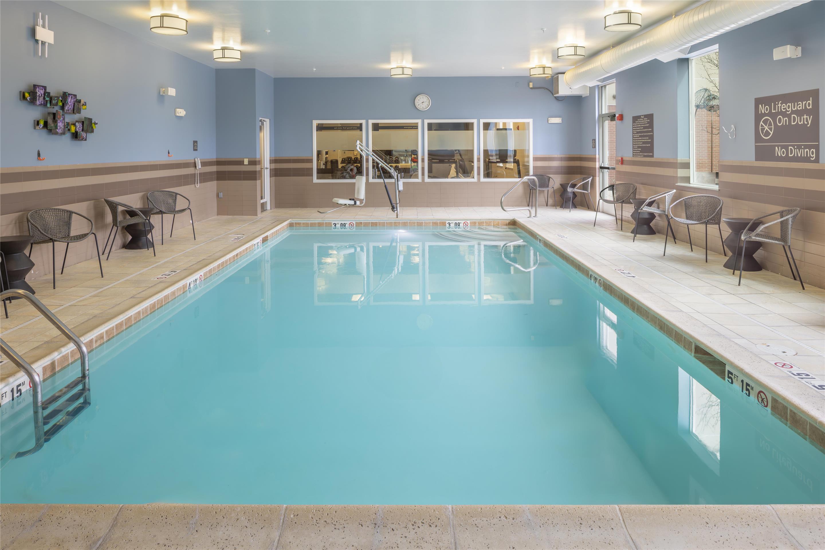 Pool | Hampton Inn Lewiston-Auburn