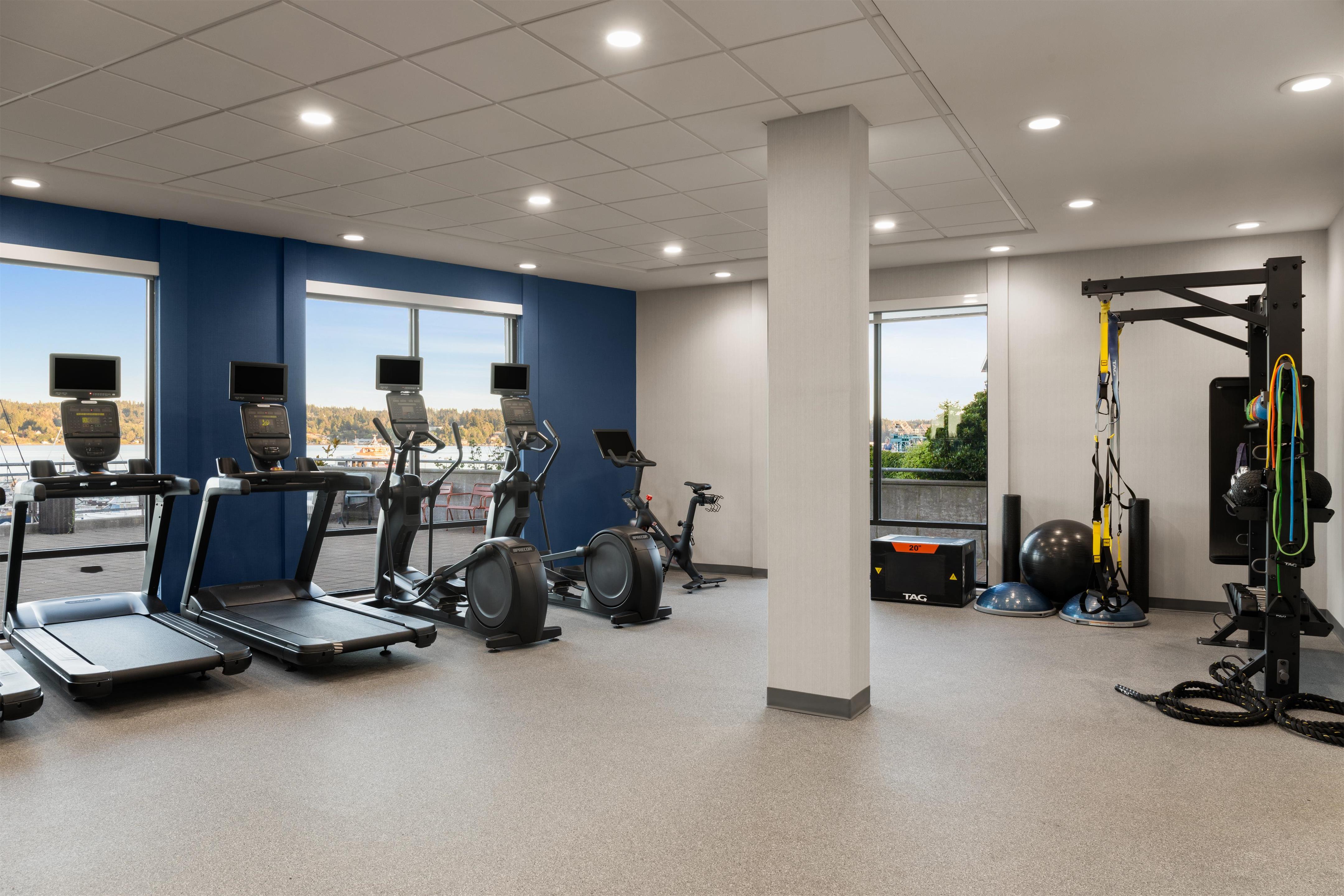 Health club fitness center gym | Hampton Inn & Suites Bremerton