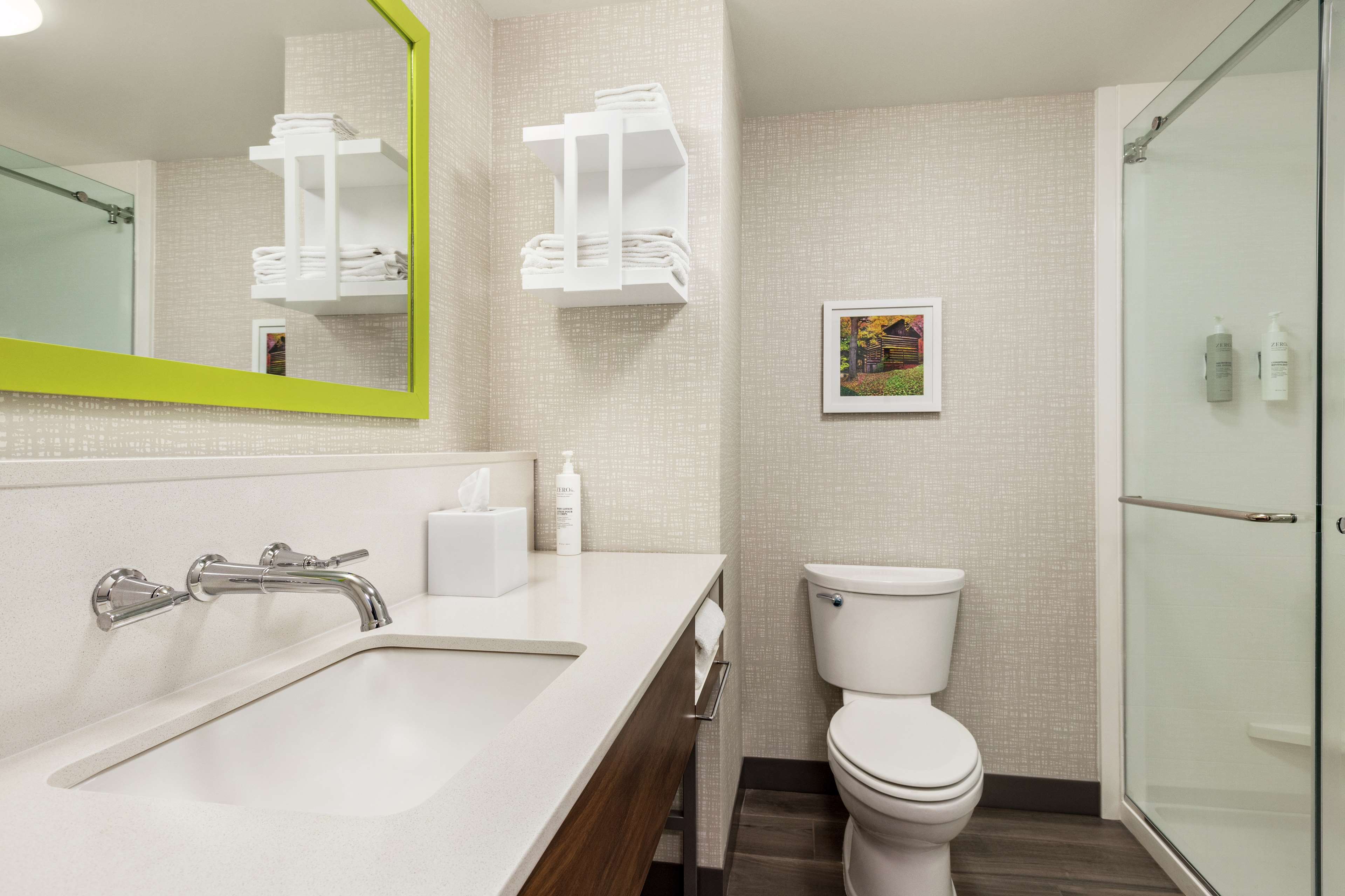 Hampton Inn by Hilton Quakertown Room Type - 1KING STUDY SOFABED NOSMOK