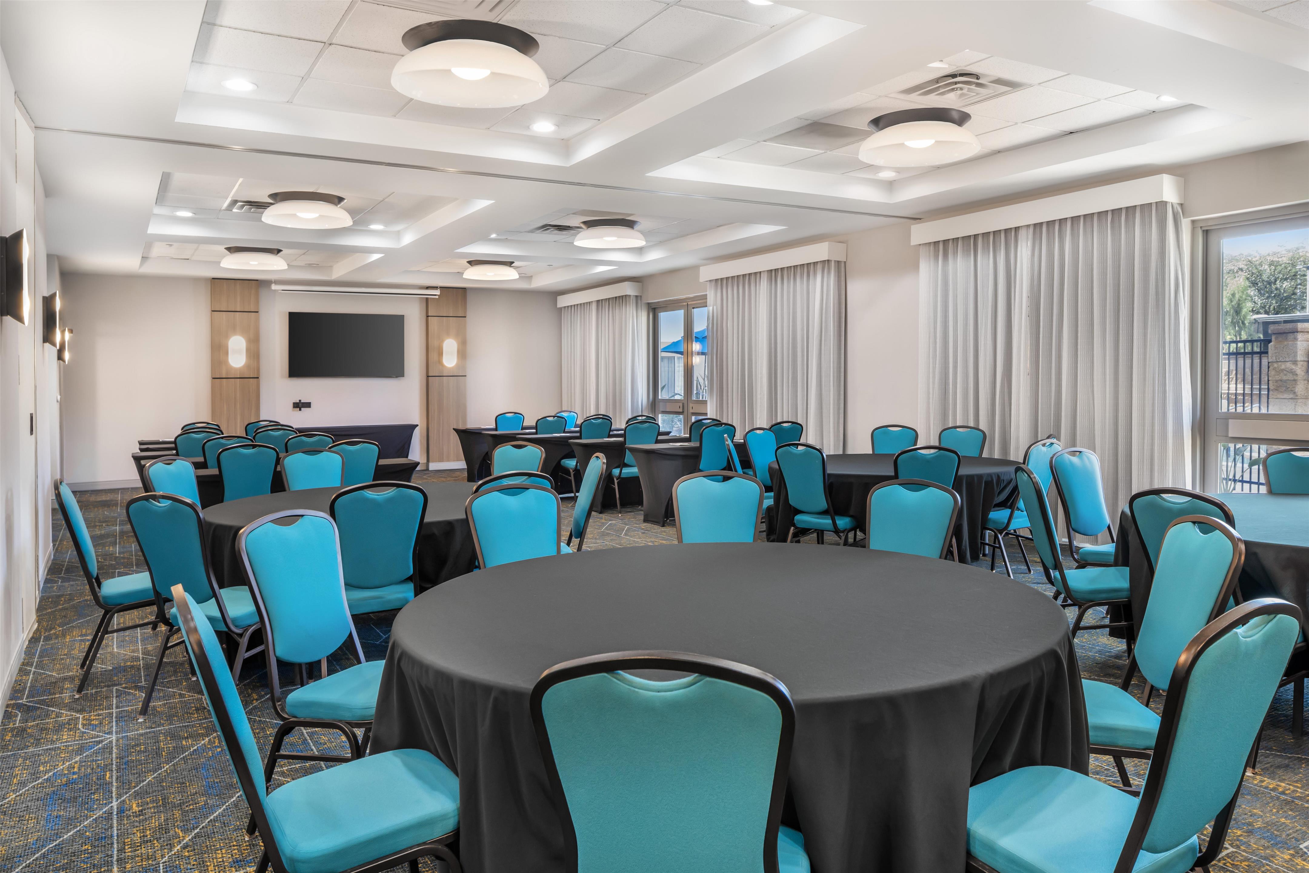 Meeting Room | Hampton Inn & Suites Riverside/Corona East