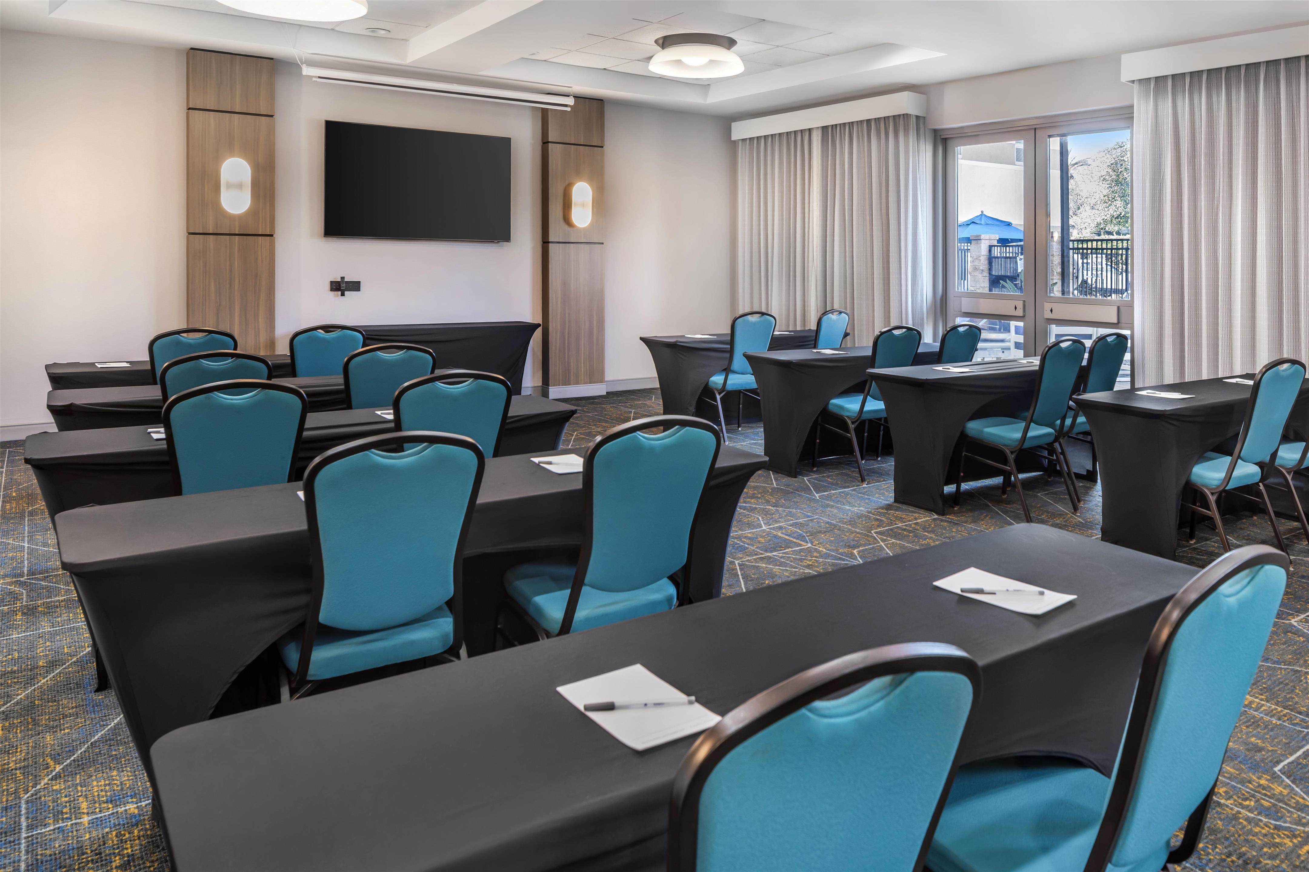 Meeting Room | Hampton Inn & Suites Riverside/Corona East