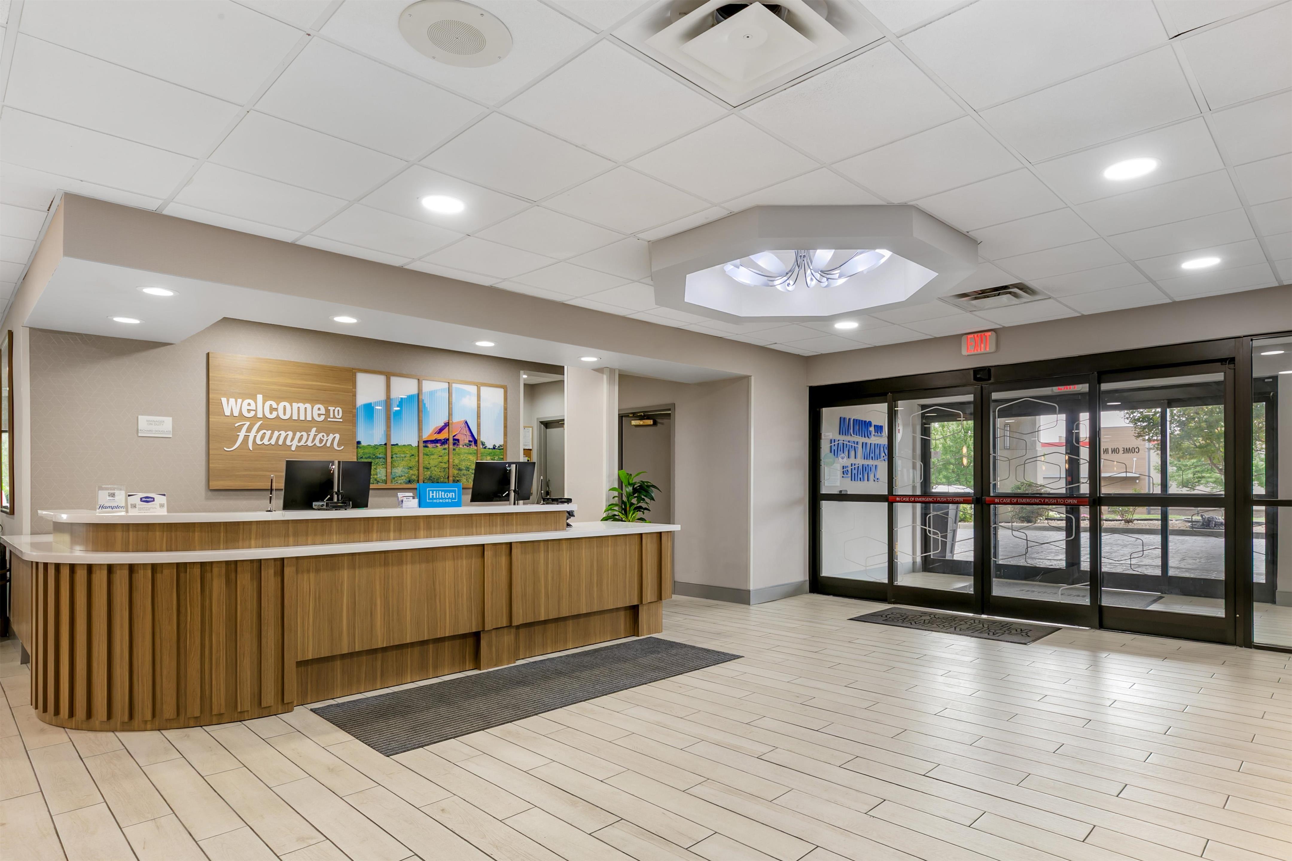 Reception | Hampton Inn Richmond