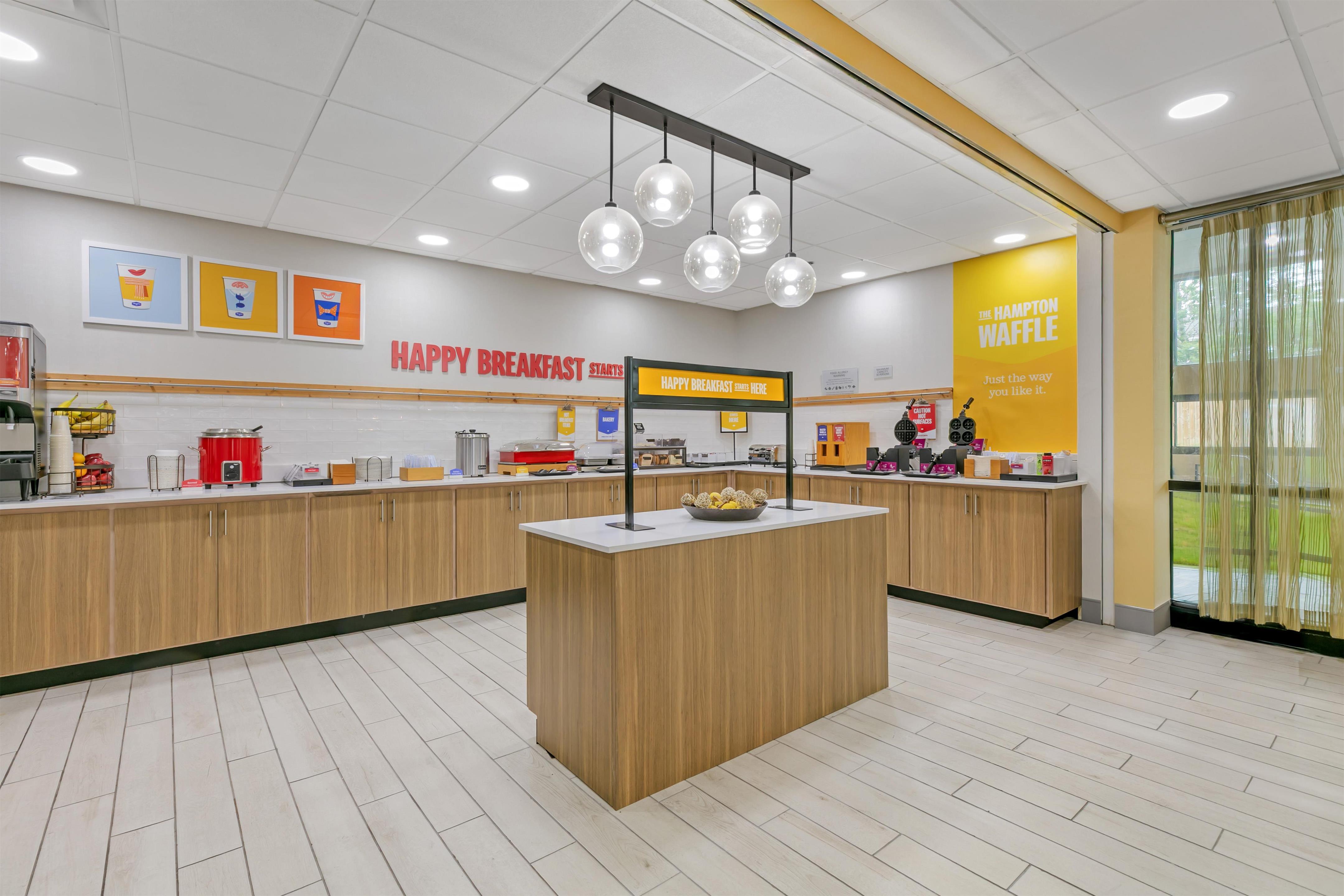 Breakfast Area | Hampton Inn Richmond