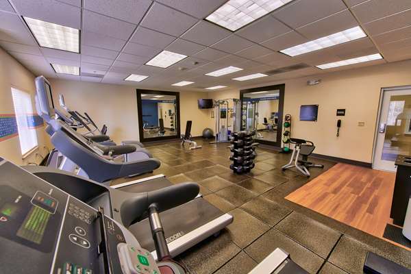 Fitness/ Exercise Room - Hampton Inn & Suites Ridgecrest