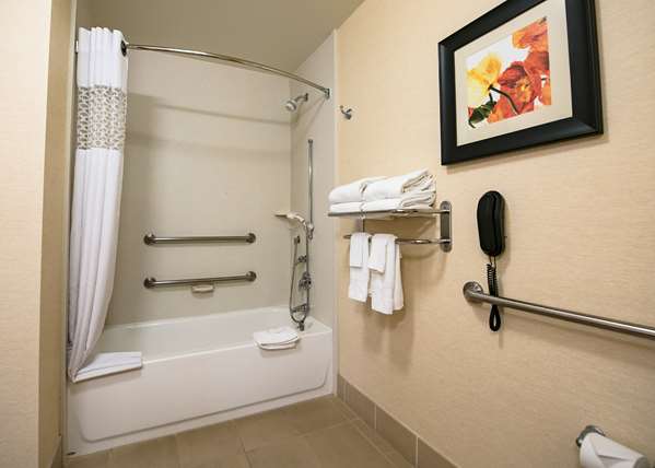  - Hampton Inn & Suites Ridgecrest